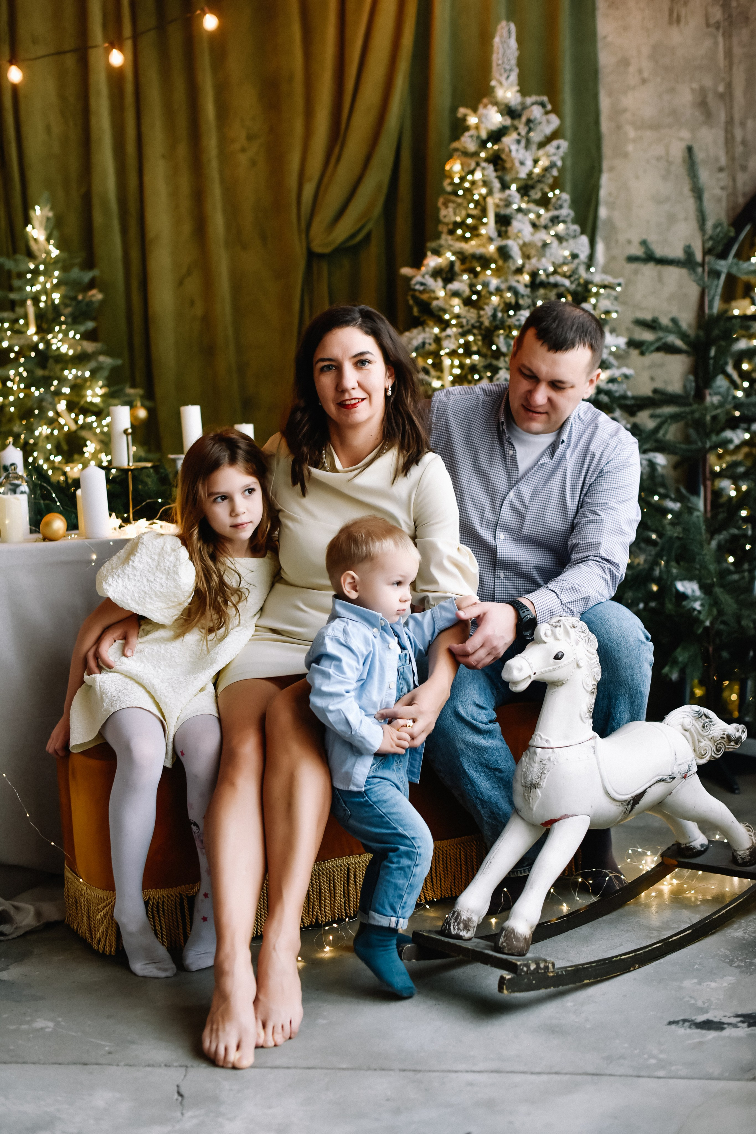 Семья Анастасии, Андрея, Тани и Вани