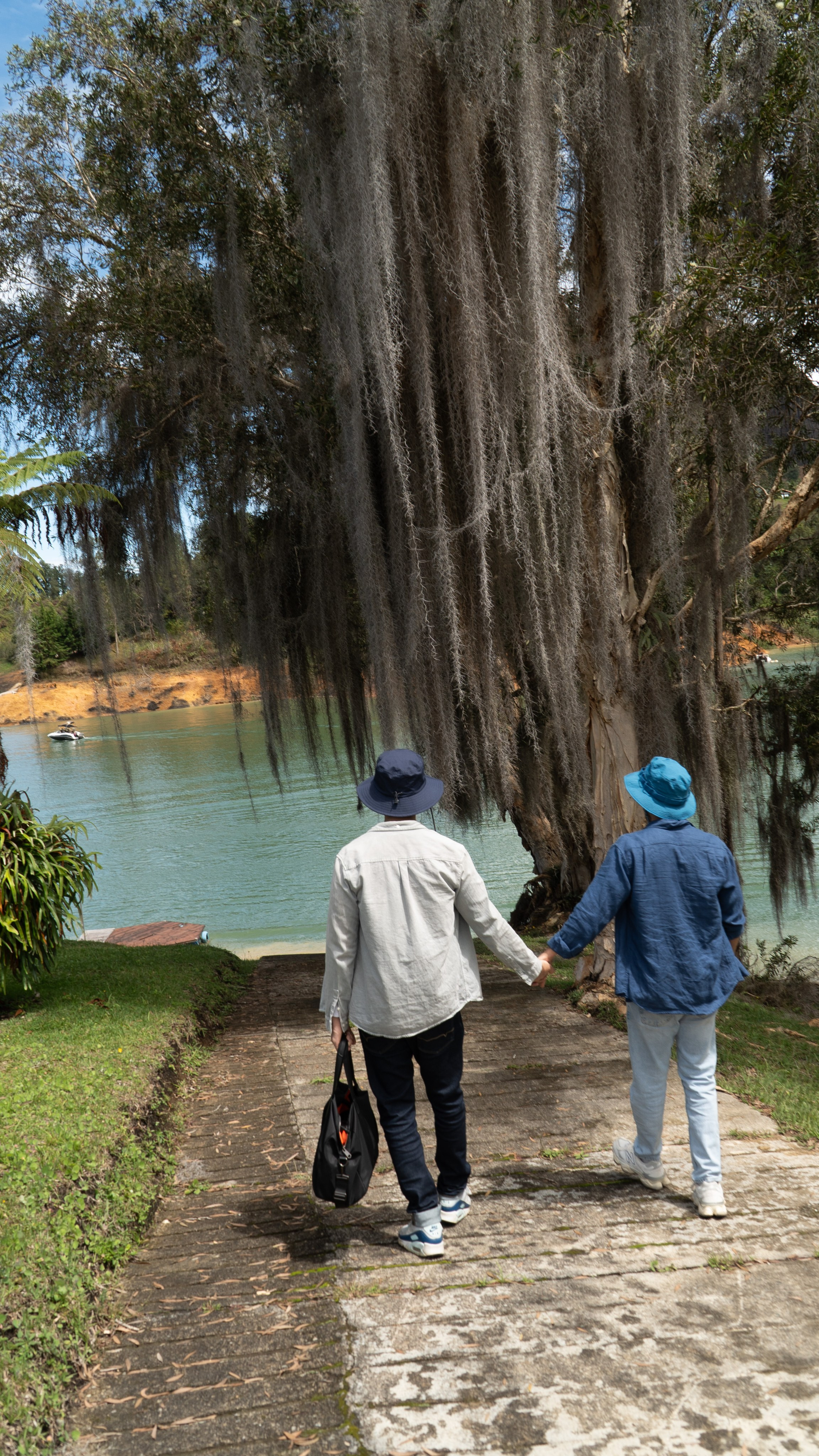 Guatape full. Wedding Photographer in Barcelona and Medellin