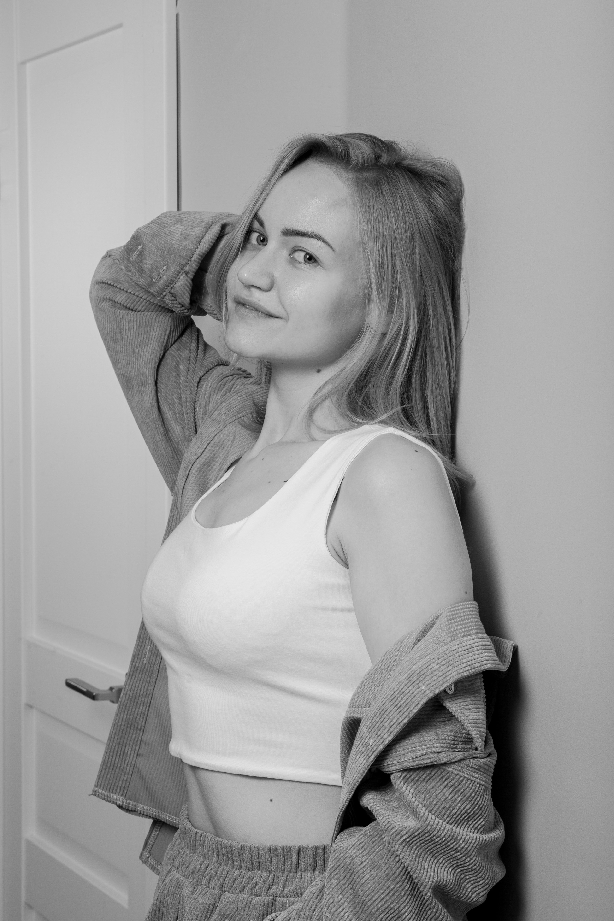 Полина на съемной хате. Студийный и свадебный фотограф в Бузулуке и Самаре Савельев Евгений