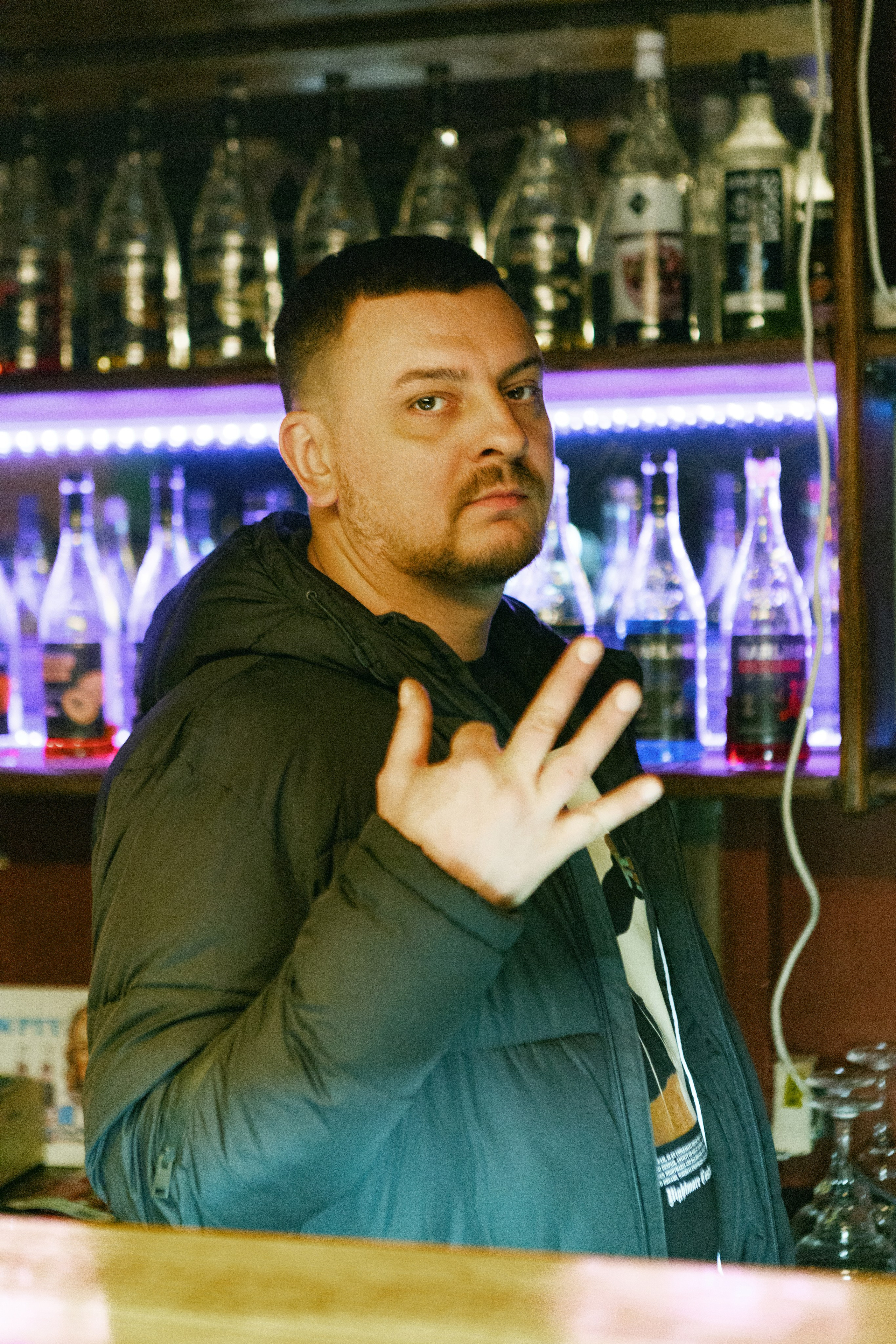 Бэкстейдж со съёмок фильма «Третья смена». Фотограф Александр Закадычный | Таганрог