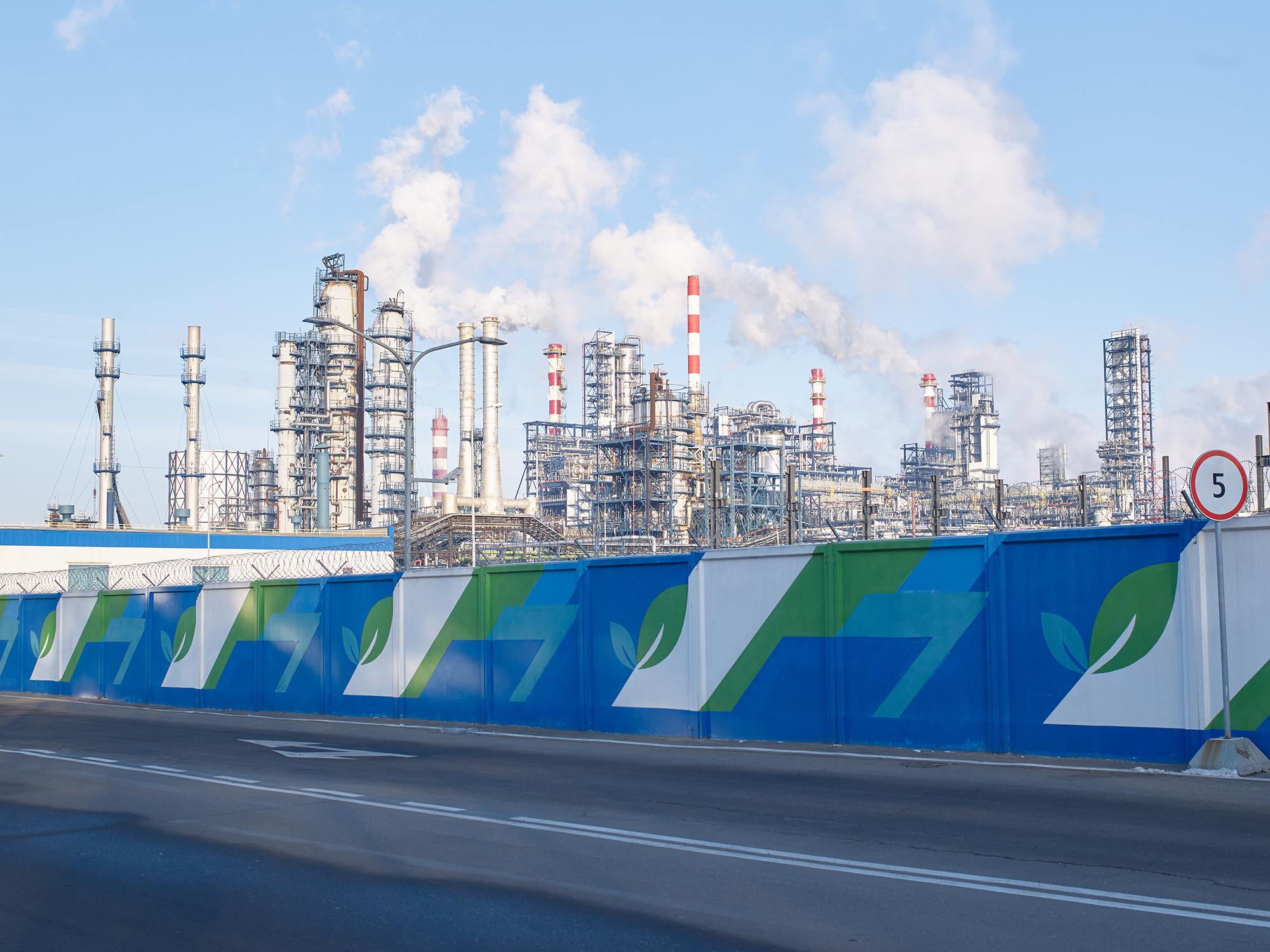 Выставка ''Черный ящик'' с 16 марта по 16 апреля 2021 года