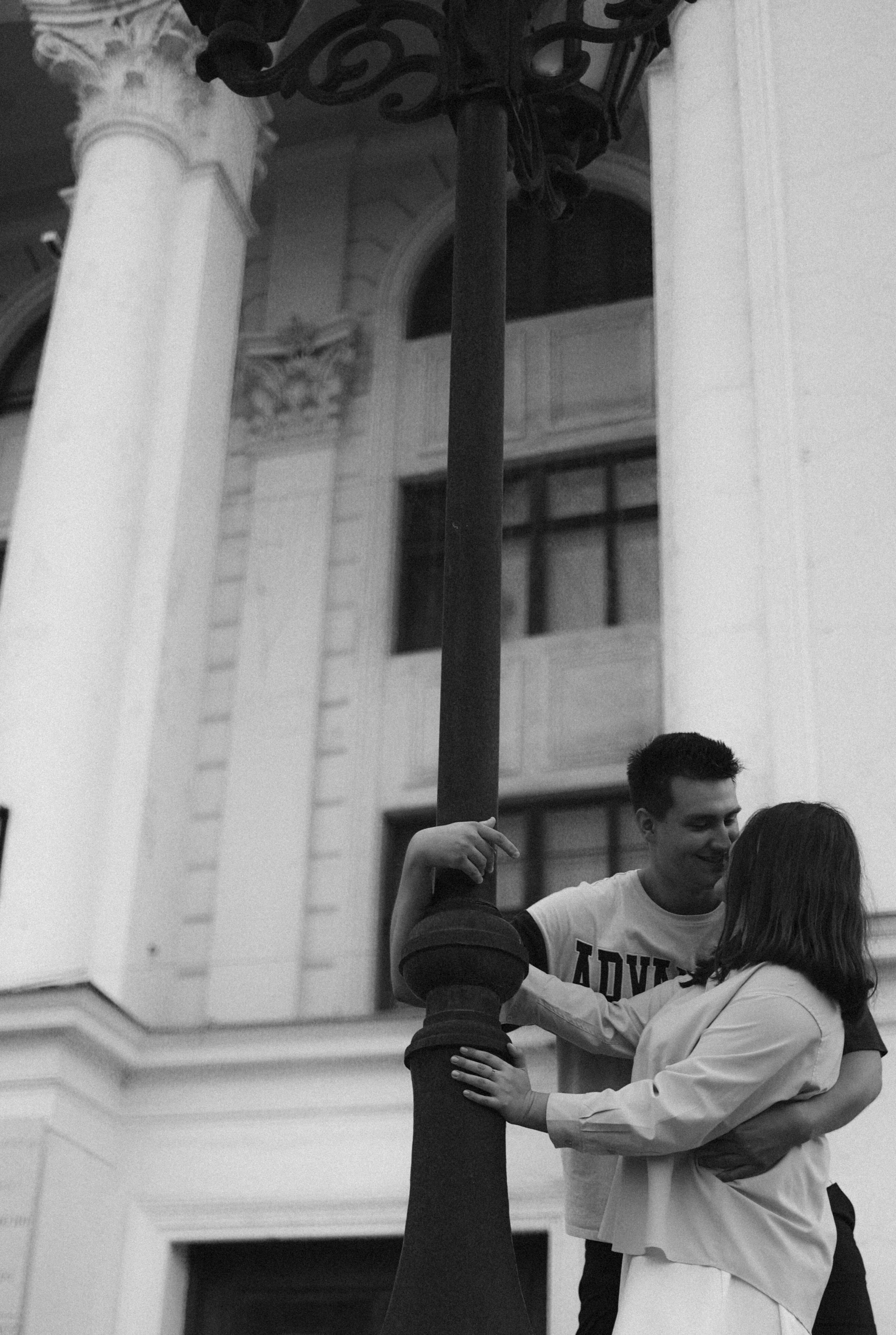 ЛЮБОВЬ НА УЛИЦАХ ДОНЕЦКА. Фотограф Донецк. Горловка. ДНР. Севастополь