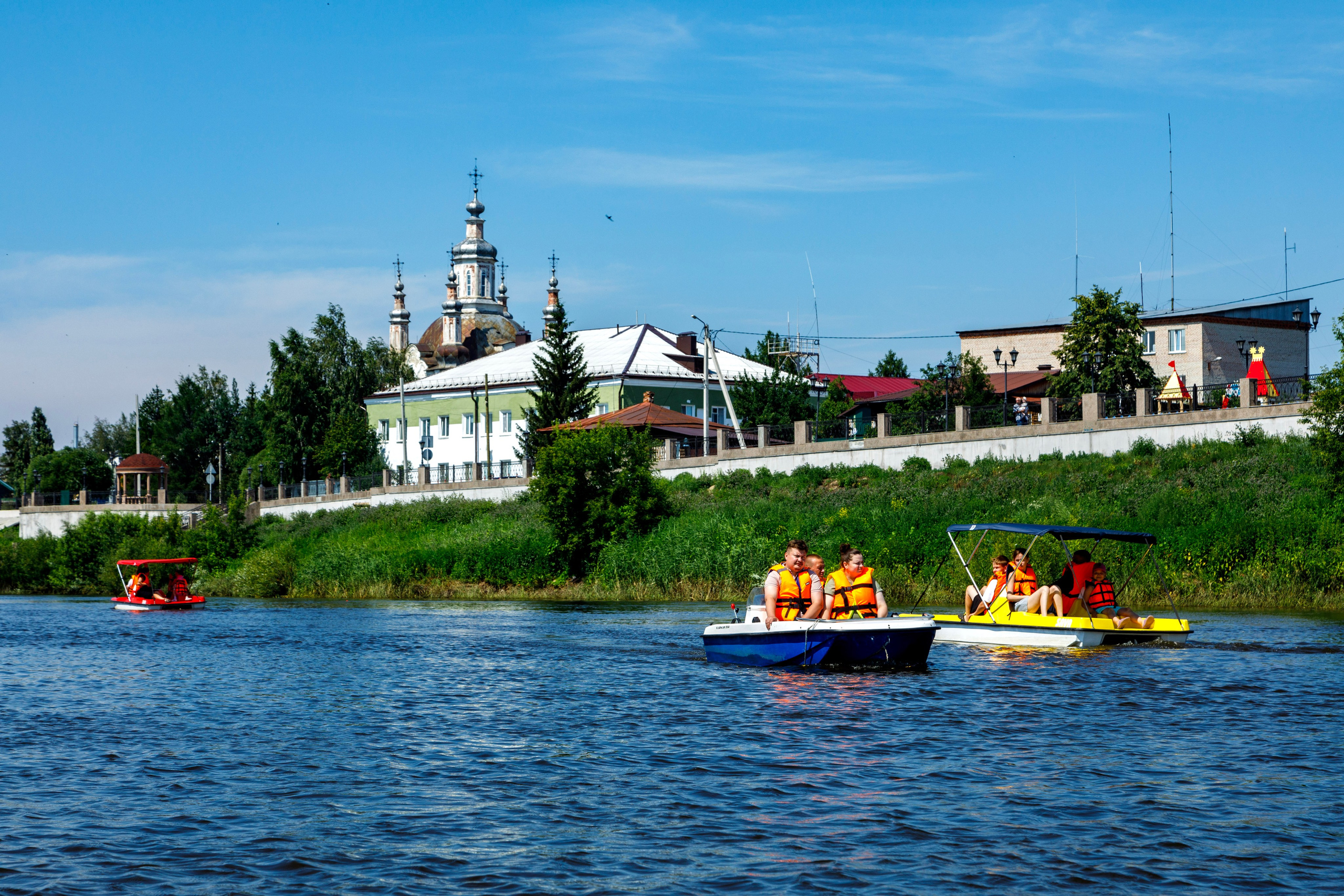 Прогулки по реке. Фотограф Андрей Гузеев