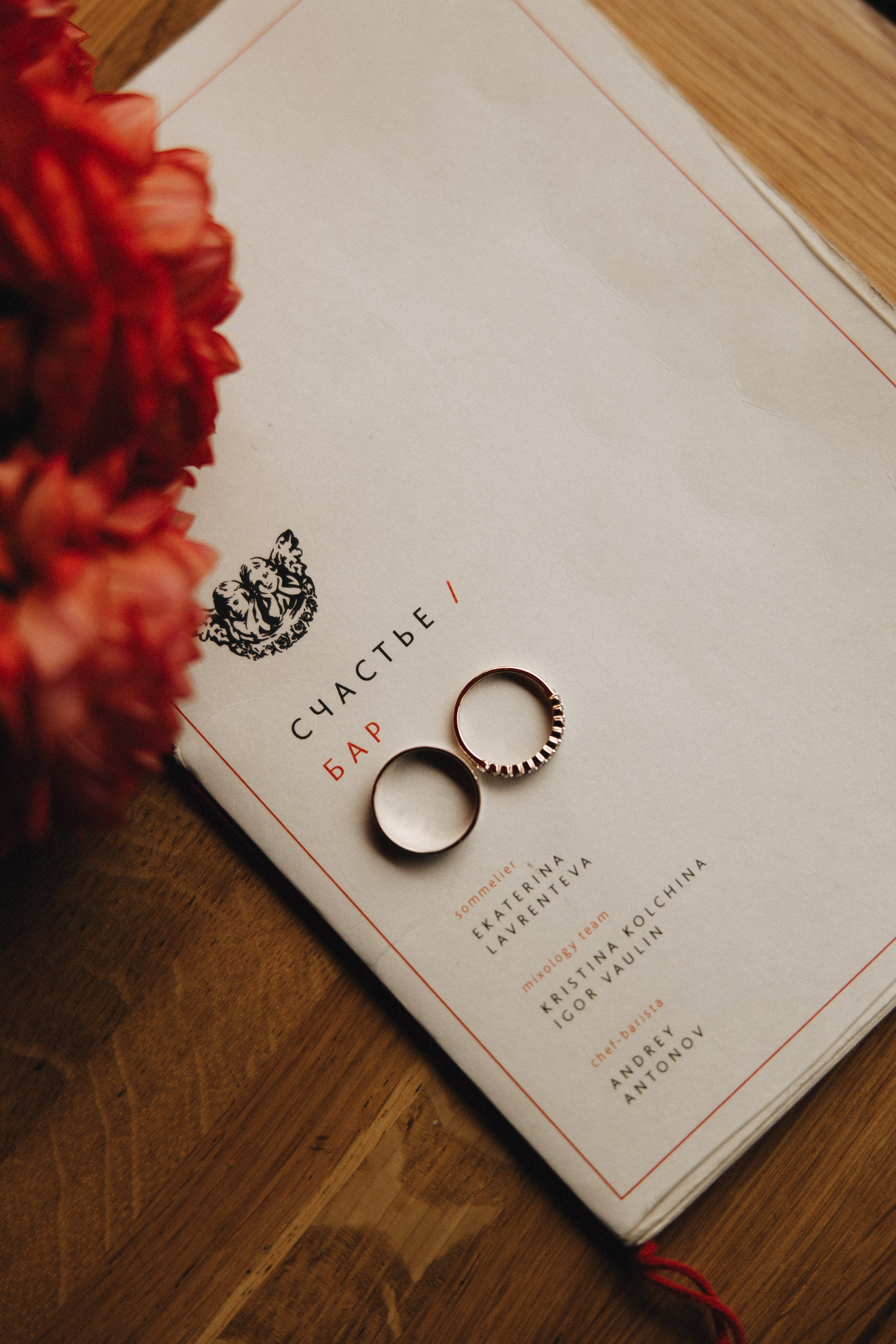 Когда я впервые увидел тебя, этот смех, ты мне напомнила по-моему сразу всех. Свадебный фотограф в Санкт-Петербурге Баженова Алина