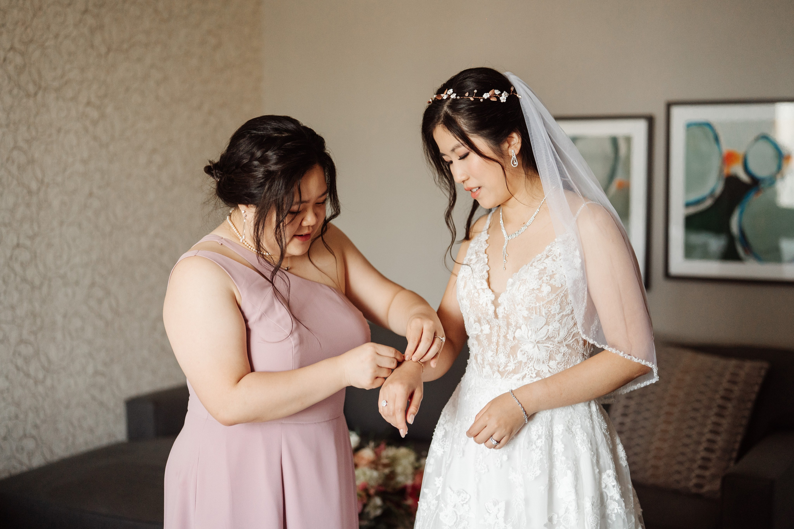 2025-08-16_AndreaChristopher. Ретушер Зенькевич Света