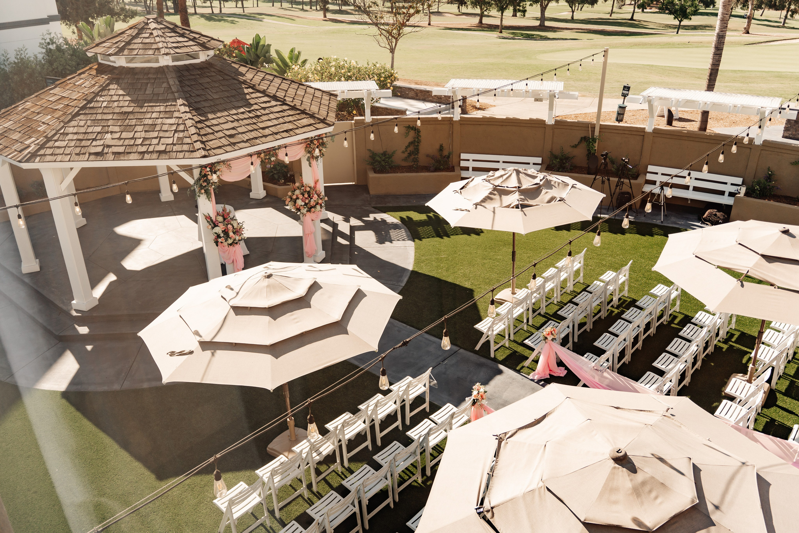 2025-08-16_AndreaChristopher. Ретушер Зенькевич Света