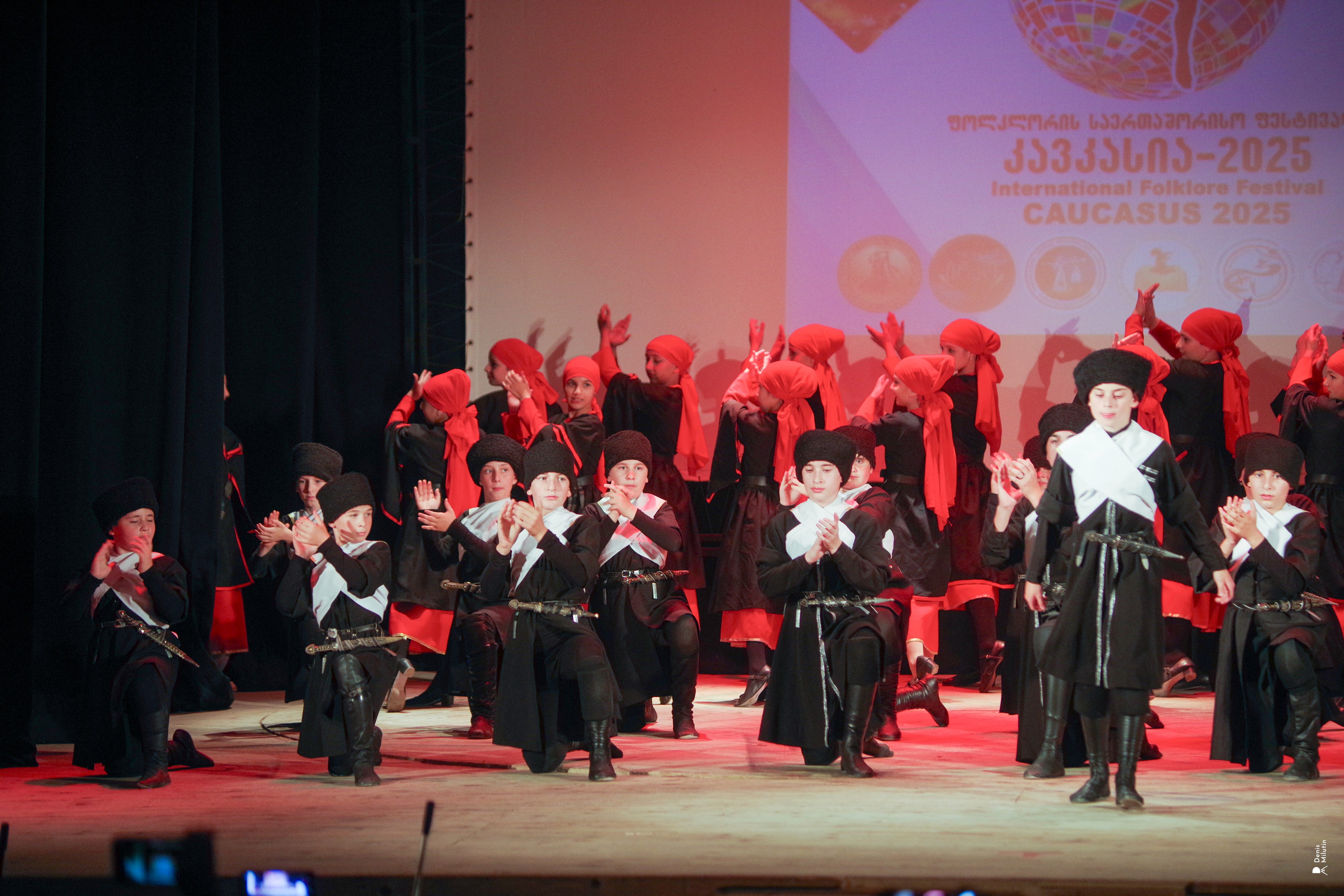 Танцы в прекрасном Они. Портретный фотограф Денис Милютин