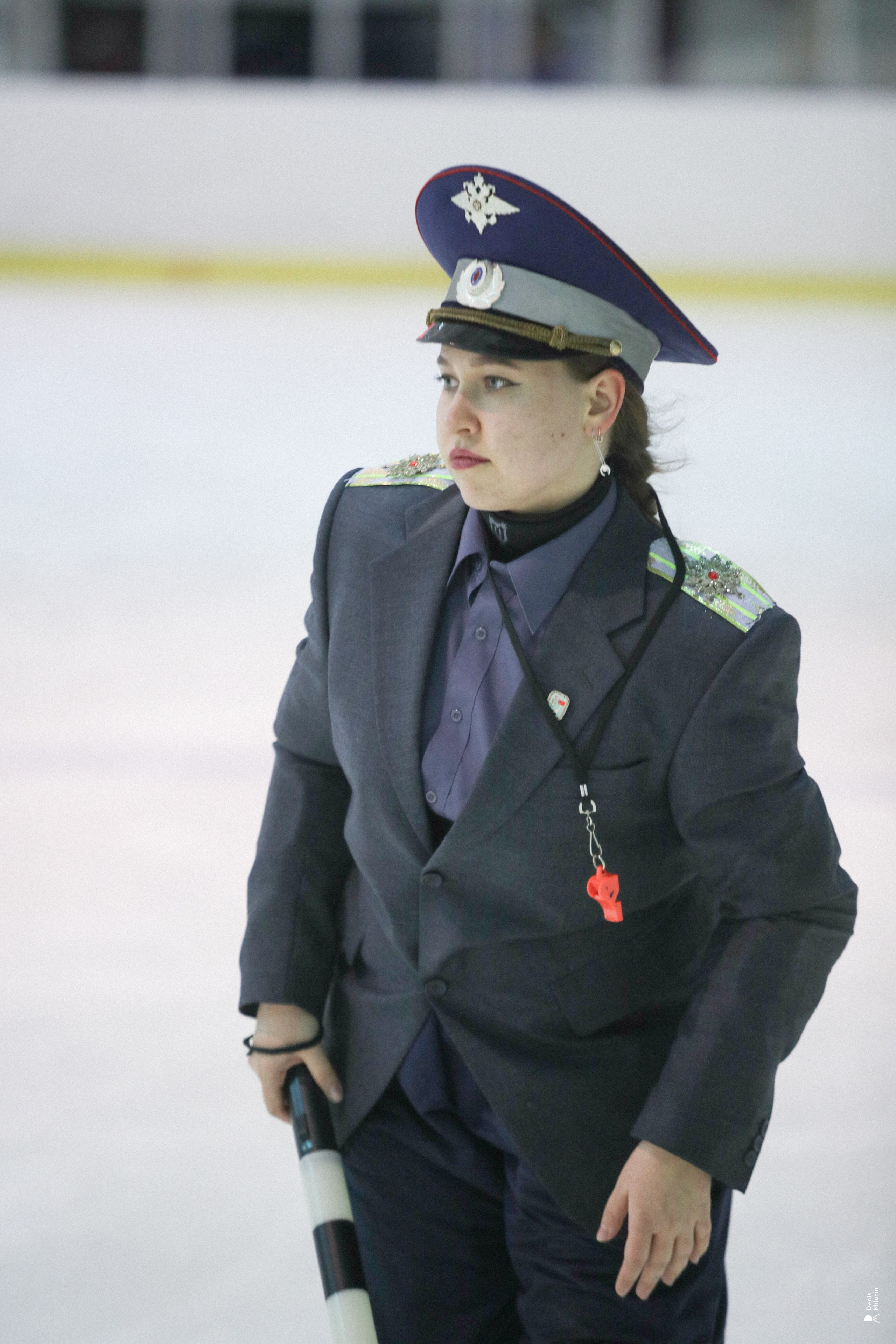 Звенит в ушах лихая музыка атаки. Портретный фотограф Денис Милютин