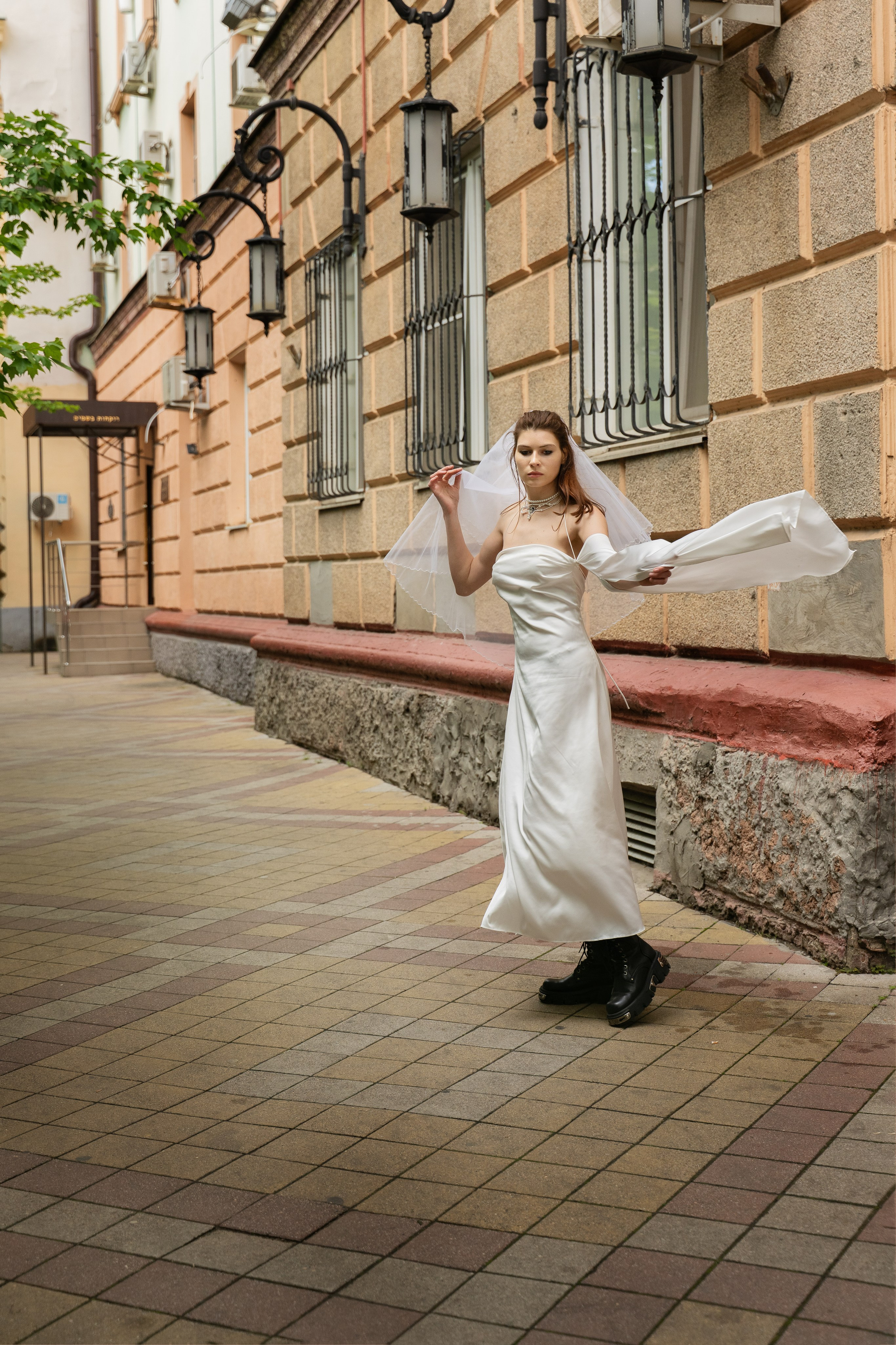 СБЕЖАВШАЯ НЕВЕСТА (история в каждом кадре). Главная