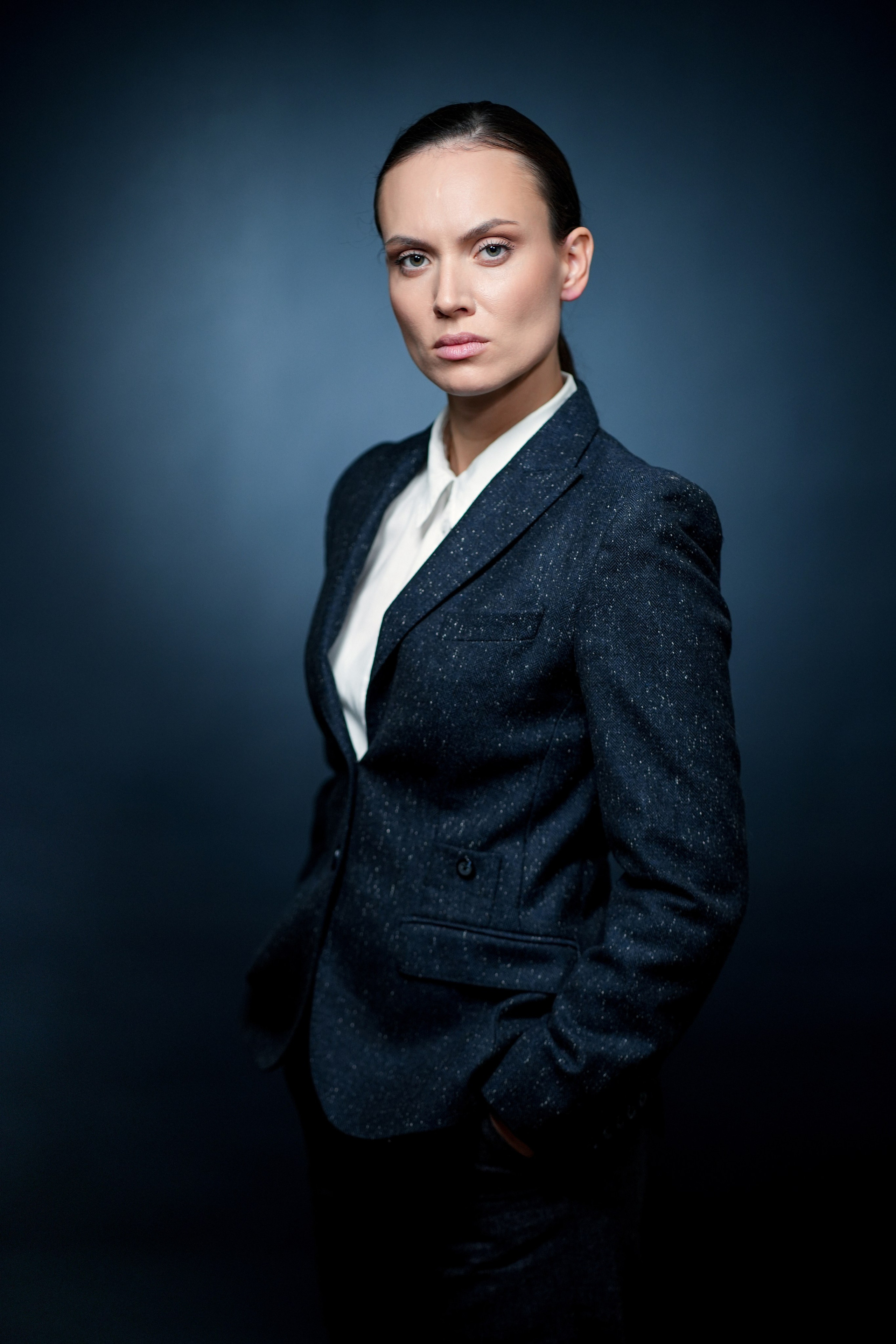 Актриса Саша Сапегина. Портретная съемка в Москве, студийный фотограф Игорь Фомин