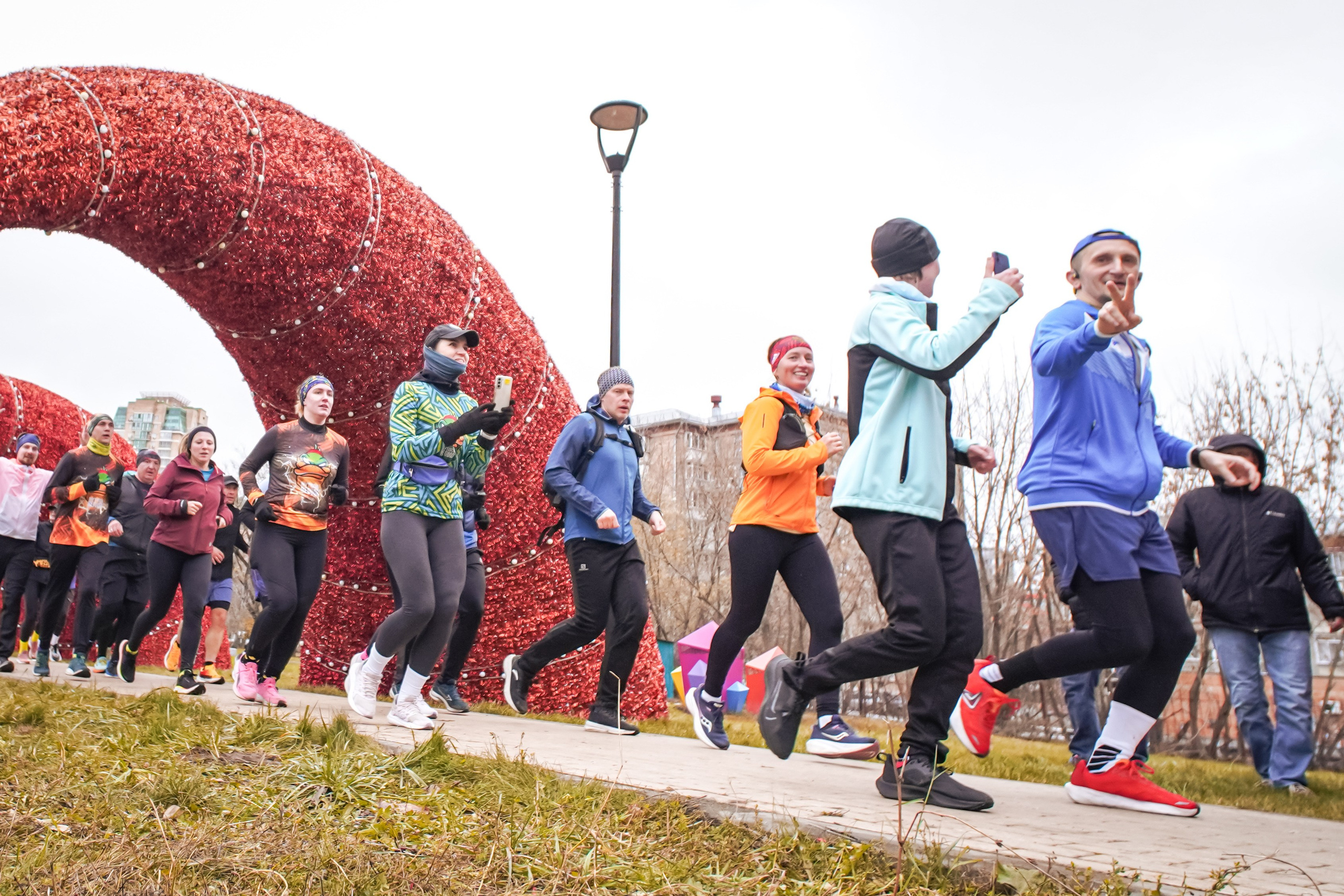 #марафонудома #яuzarun 2024 2-я петля, группа 6:30. Роман Капилюшов. Бег. Фото. Видео. г. Люберцы