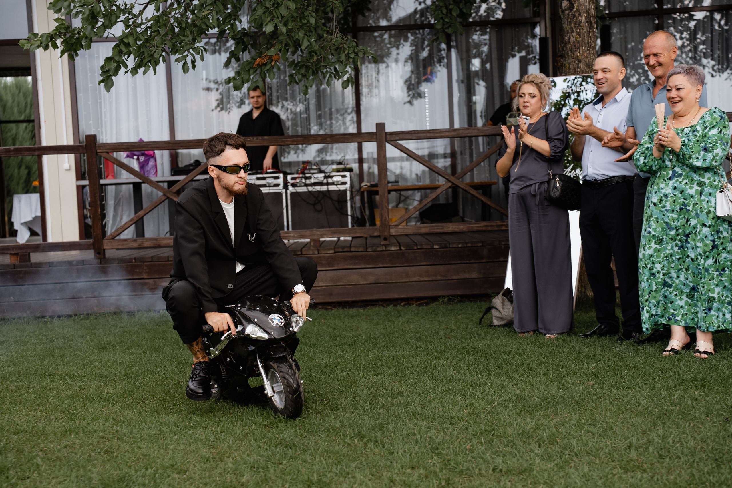 Денис и Алена_площадка Нет на Карте. Свадебный и семейный фотограф в Самаре Салахова Гулина