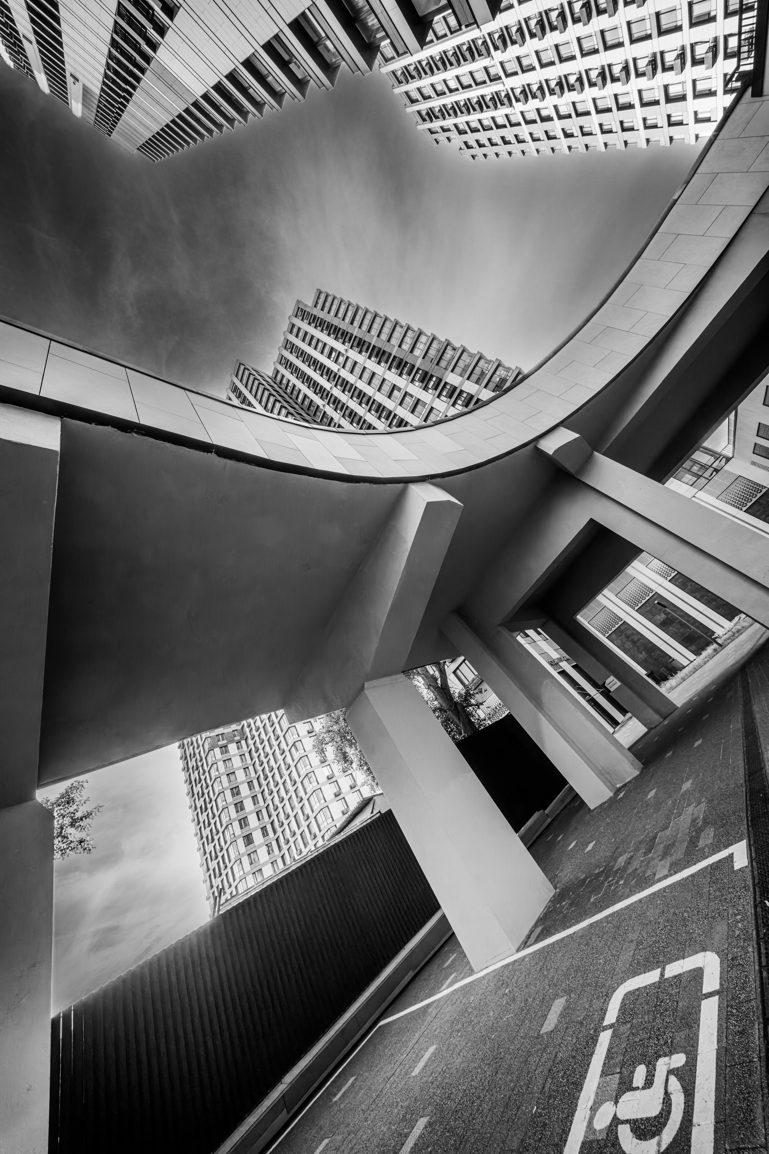 Улица и пейзаж. Oles Paritskiy