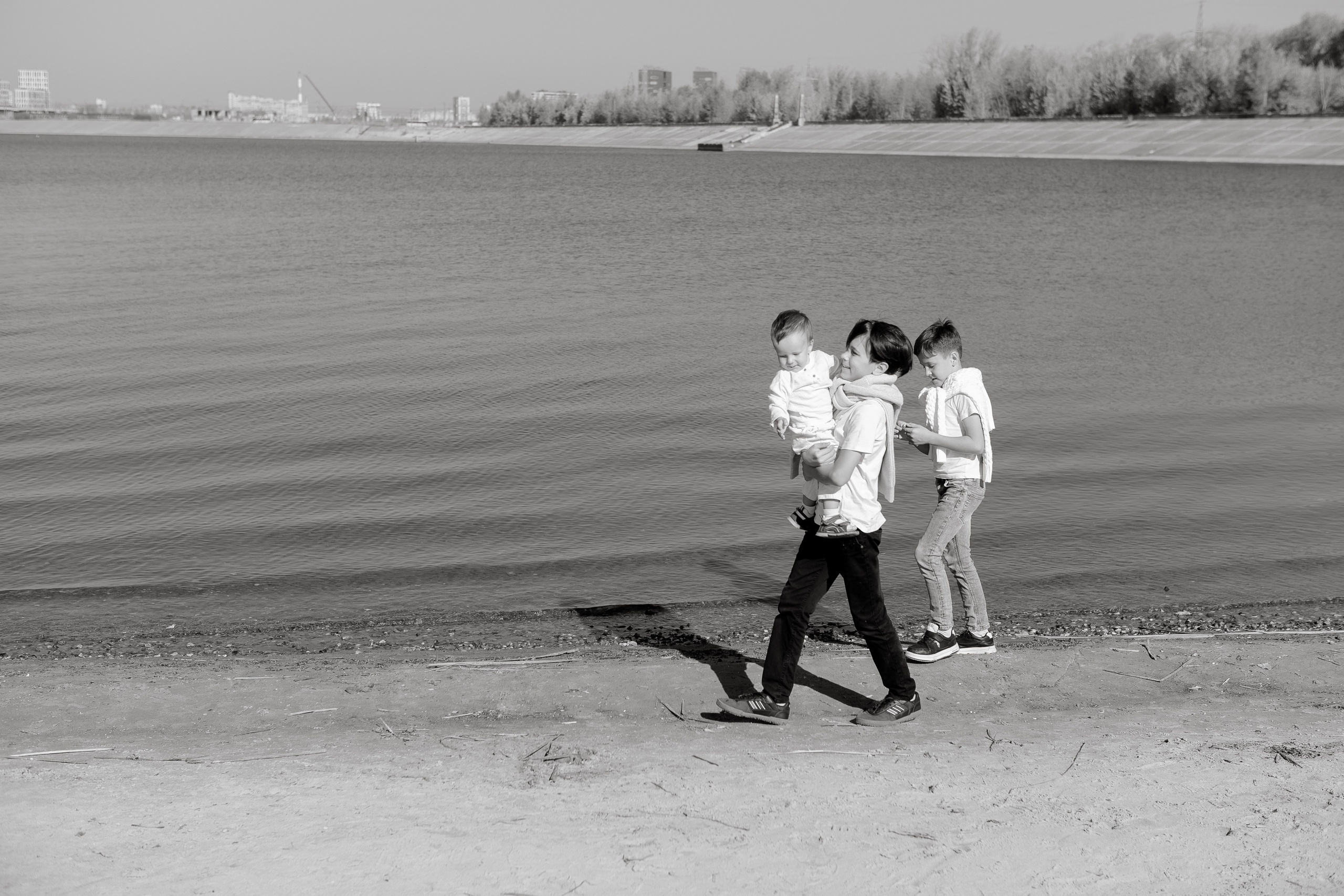 Ляйсан с мальчишками. Фотограф в Казани.Снимаю индивидуальные портреты, love story и свадьбы