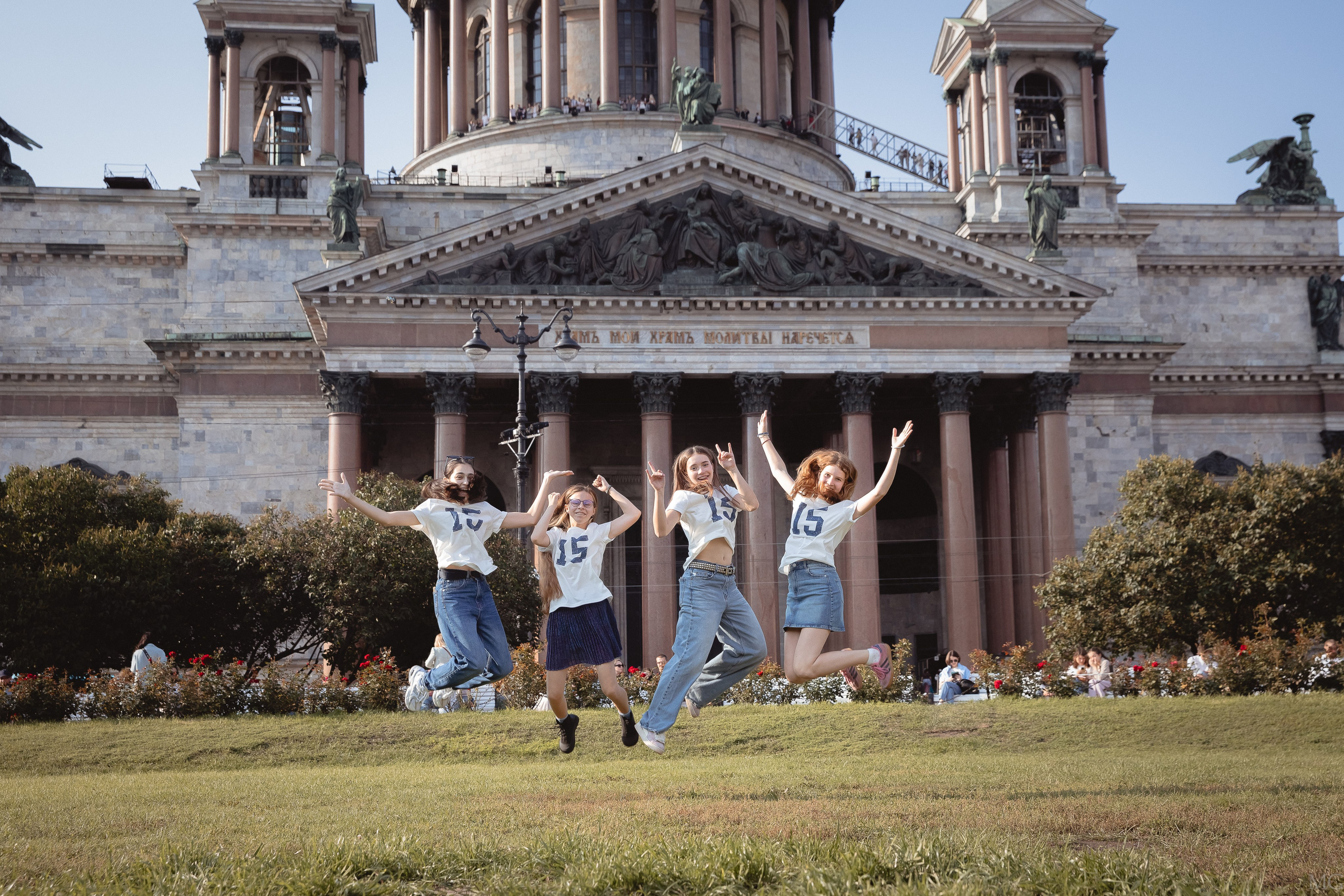 Прогулочная фотосессия в Питере. Маша Гонтарь Семейный домашний репортажный фотограф в Санкт-Петербурге