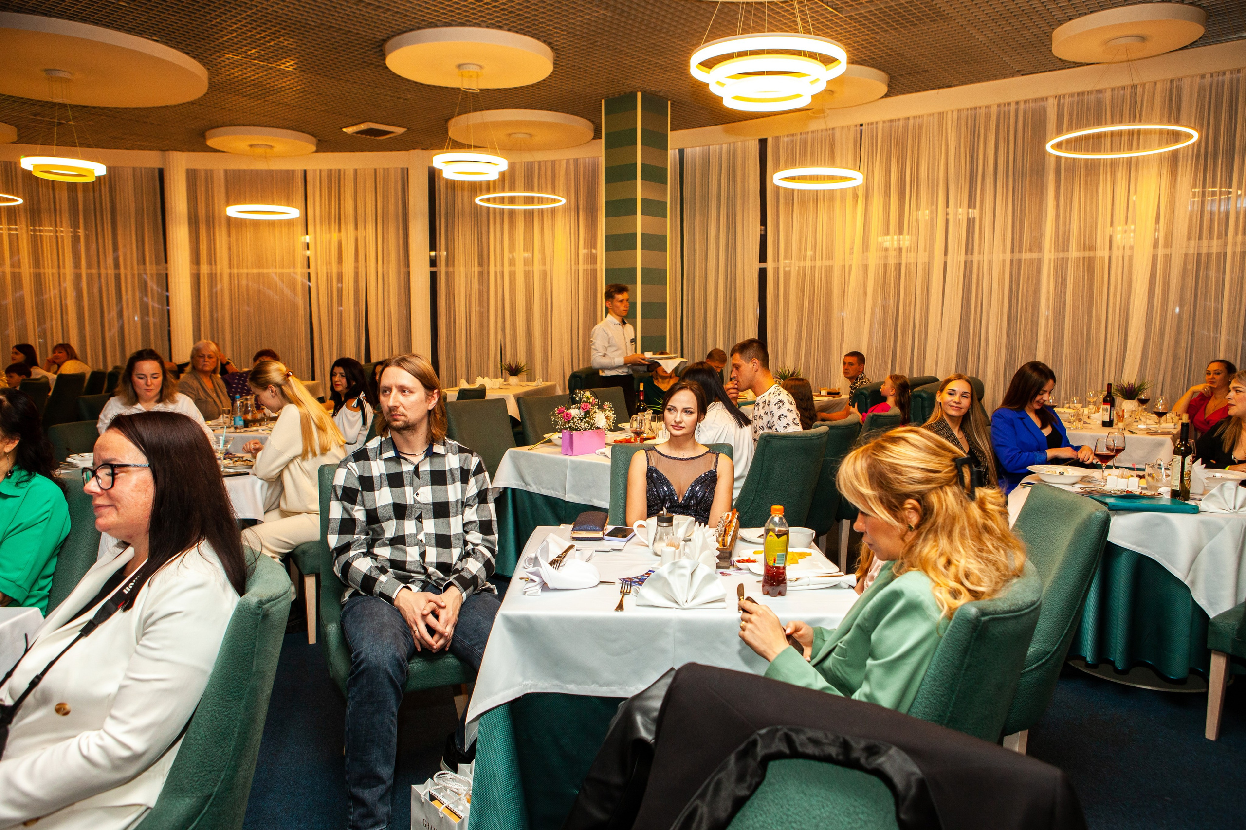 Королева Калужской области. Репортажный, семейный, свадебный, портретный фотограф