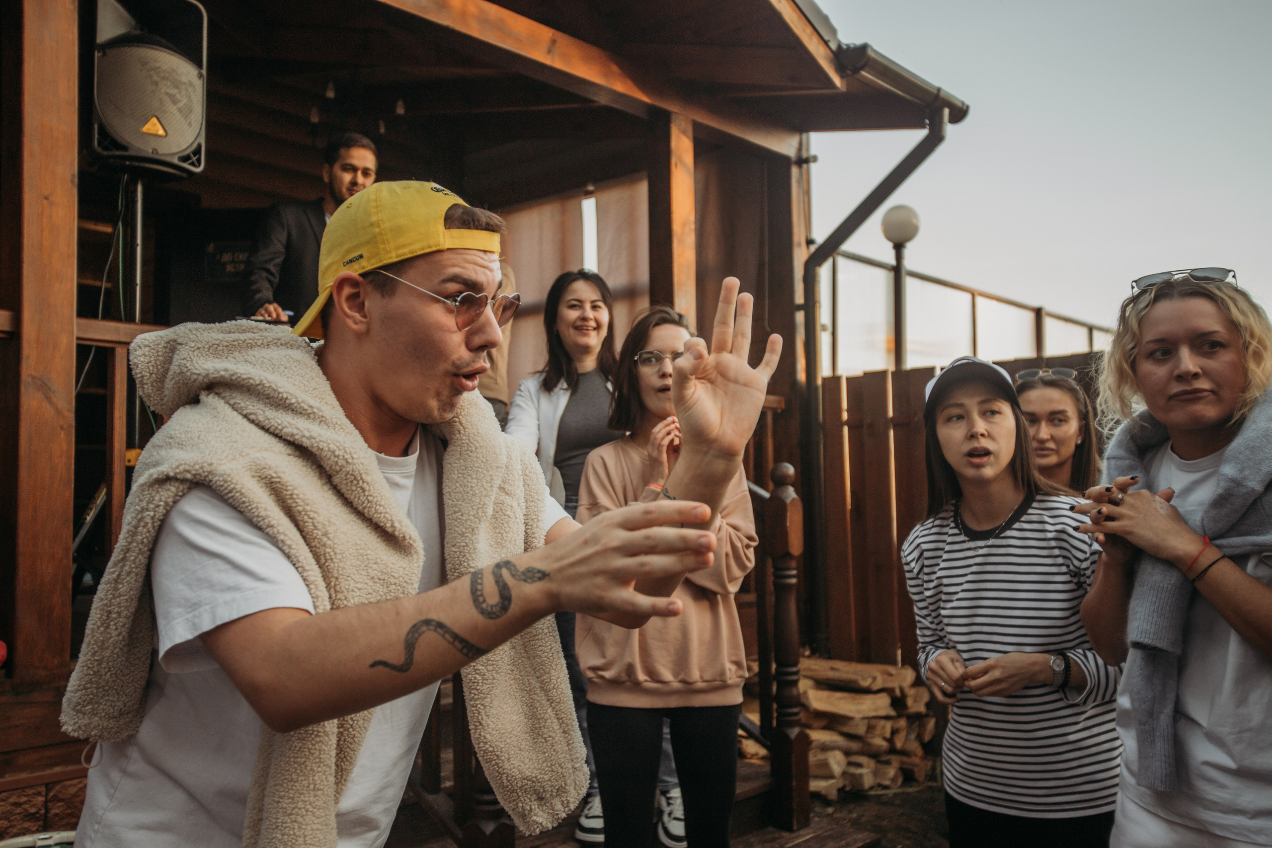 Корпоратив Muza_Arts. Венера Гайн. Репортажный фотограф  Тюмень. Обучение фотографии с 0