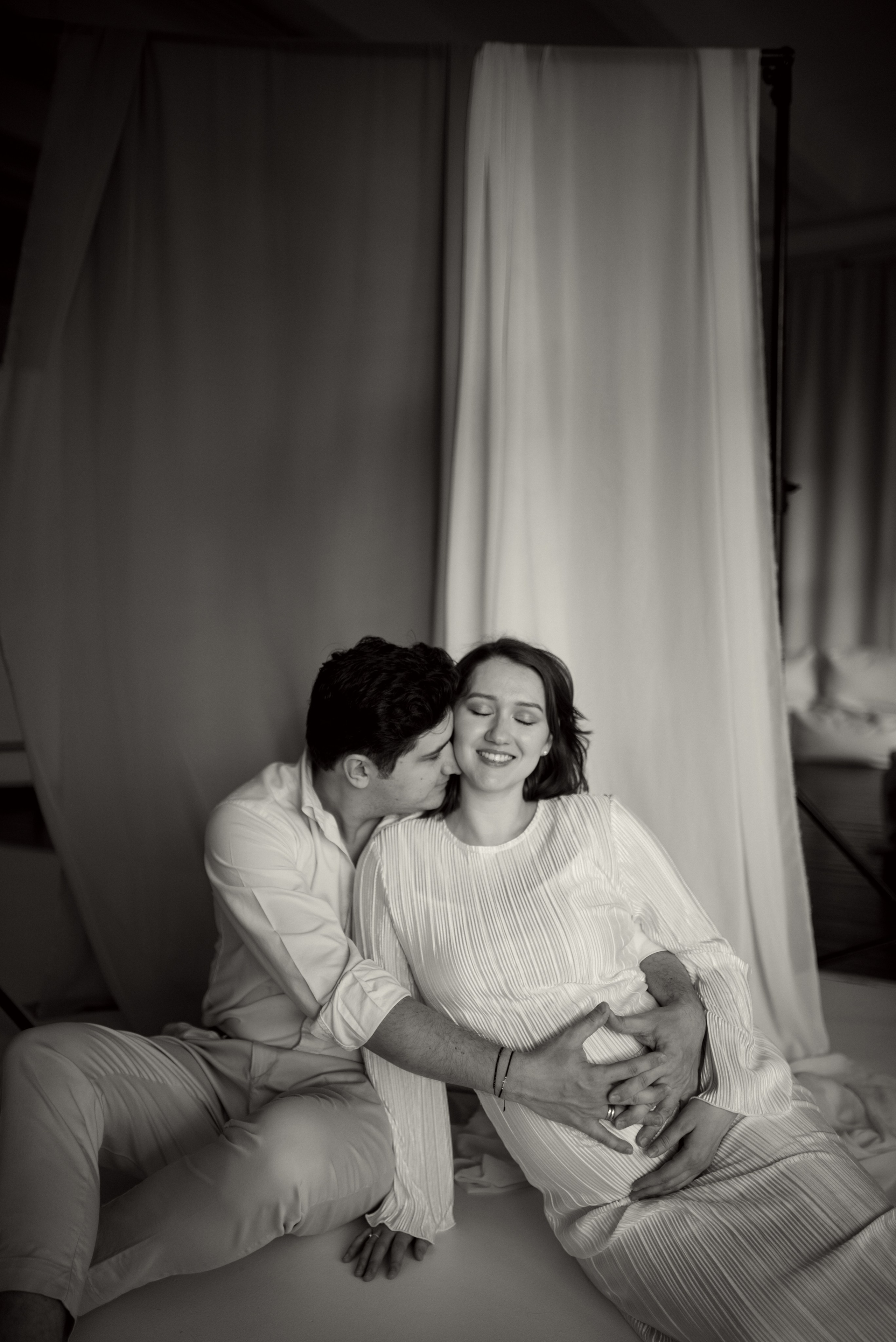 Фотосессия беременности в фотостудии. Семейная фотосессия Бутово Москва фотограф Алина Морщагина