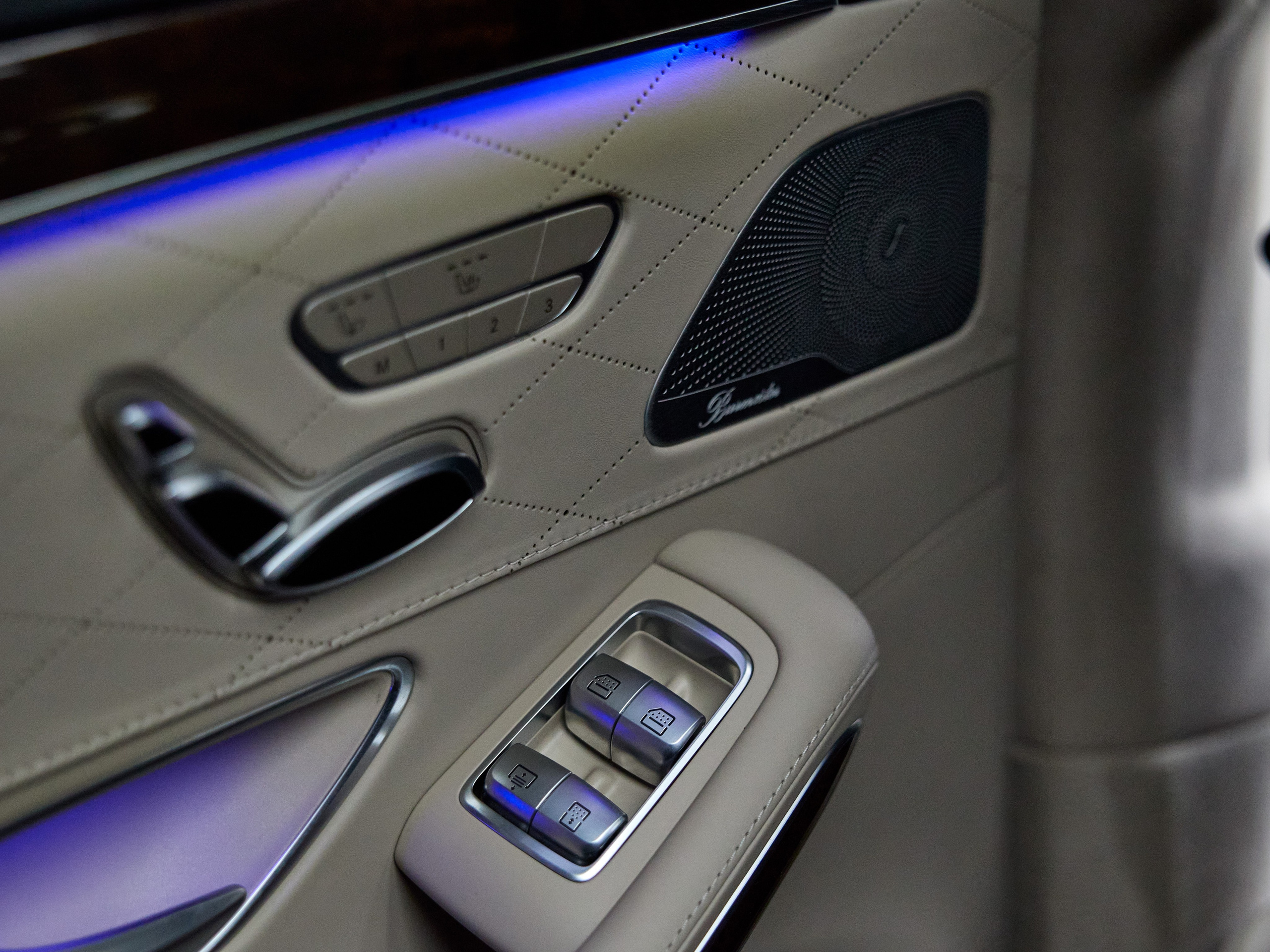 Mercedes S500. IDeAI studio