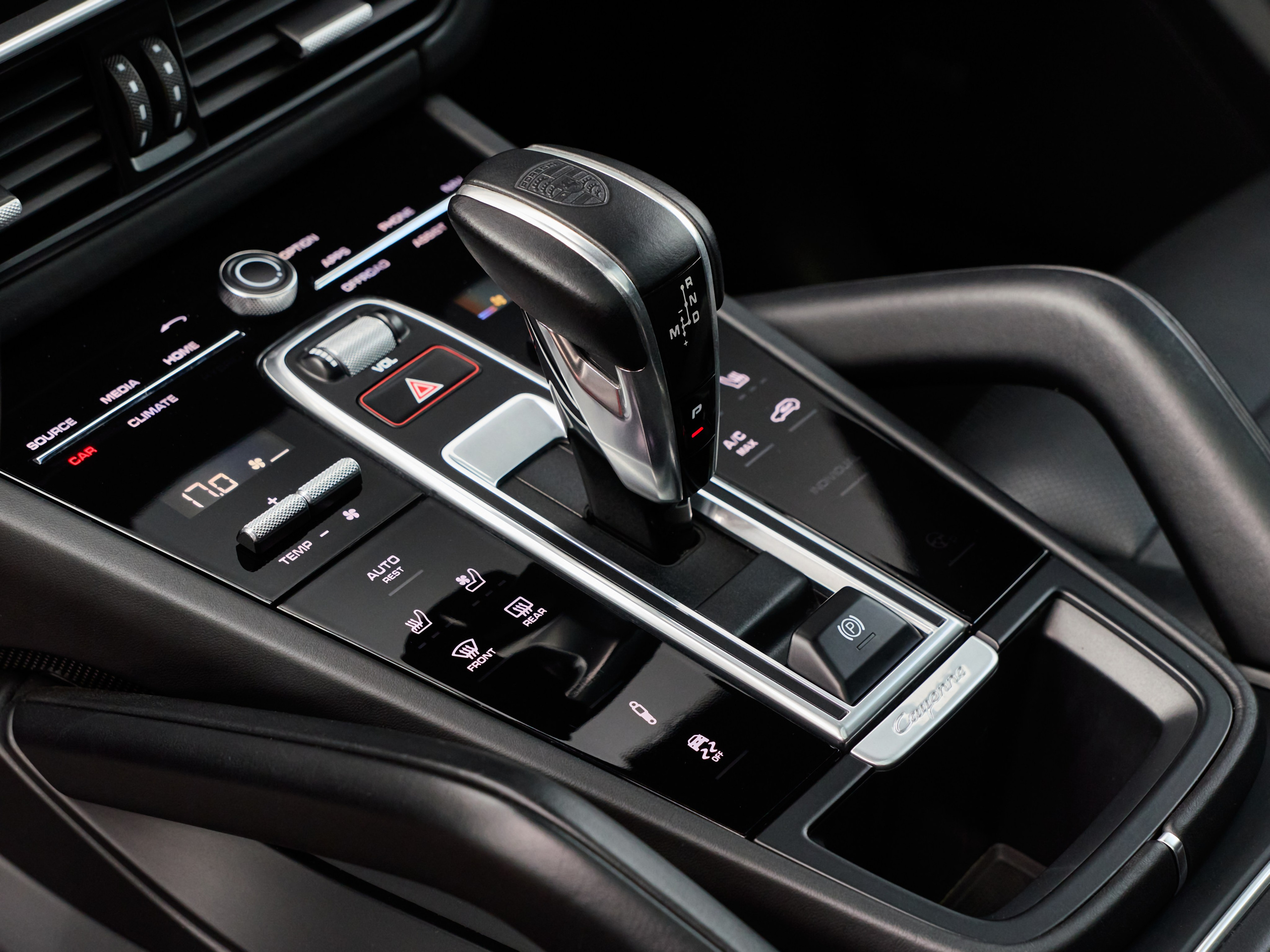 Porsche Cayenne. IDeAI studio