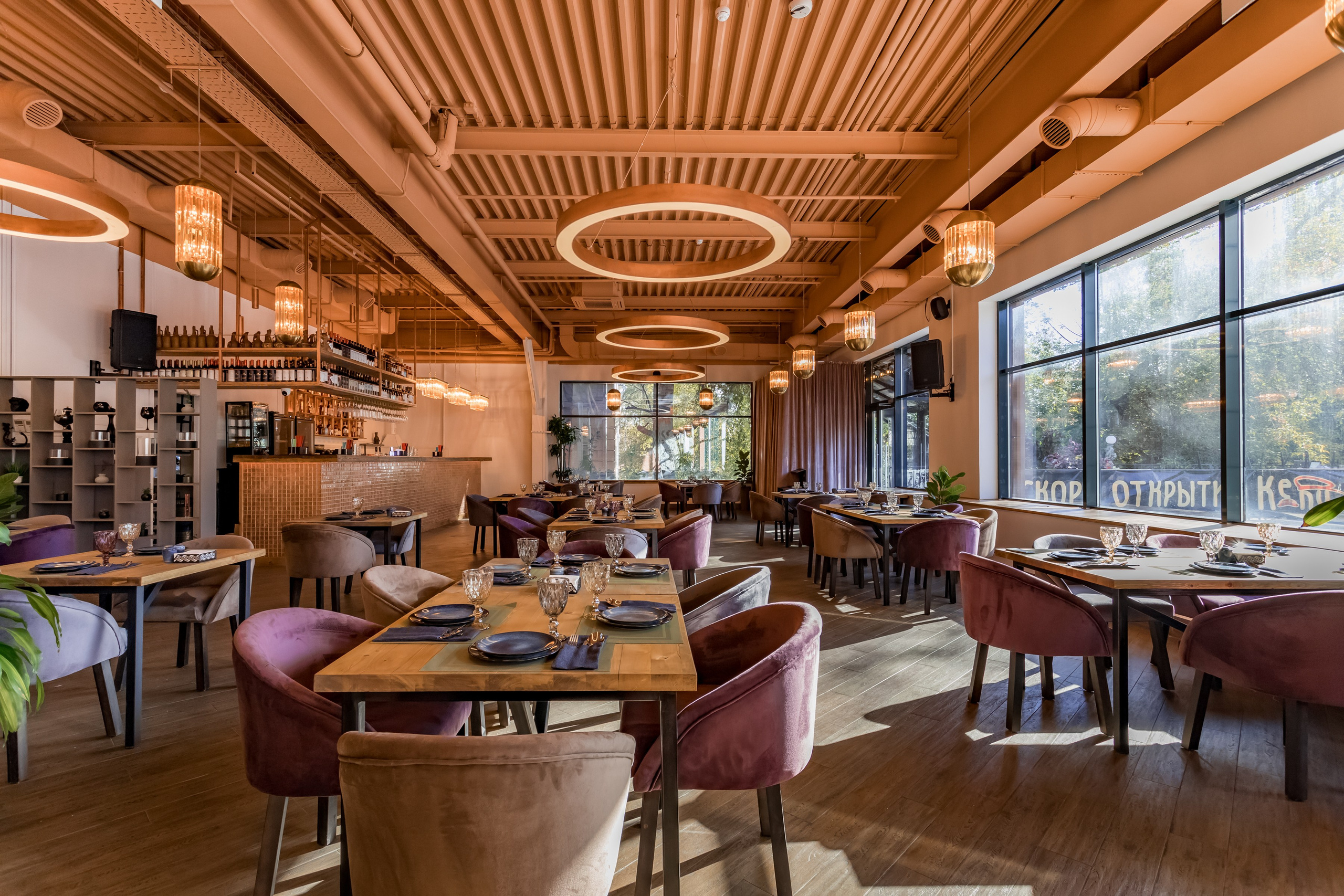 Грузинский ресторан Кепи в 3-м Павелецком проезде. Интерьеры, Контент, Портреты | Фотограф в Москве Дани Терно