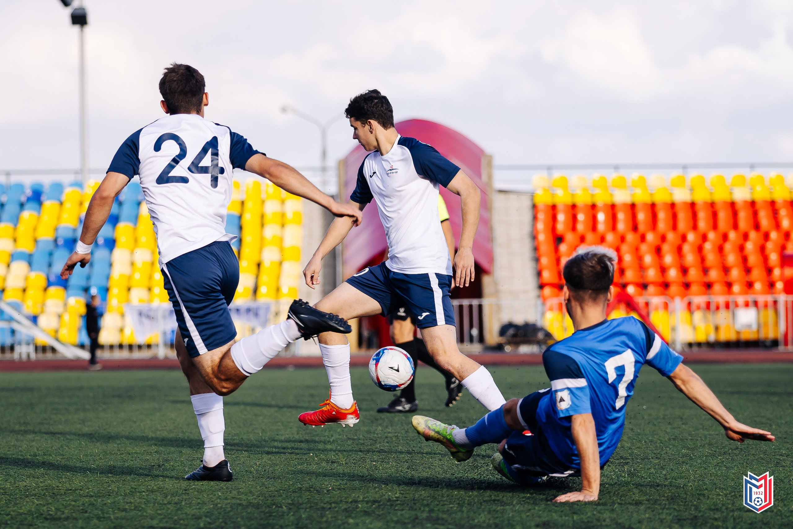 ФК «Металлург-Магнитогорск» — «СибГУФК Иртыш-2» // 21.09.24. Денис Прохоров Фотограф в г. Магнитогорск