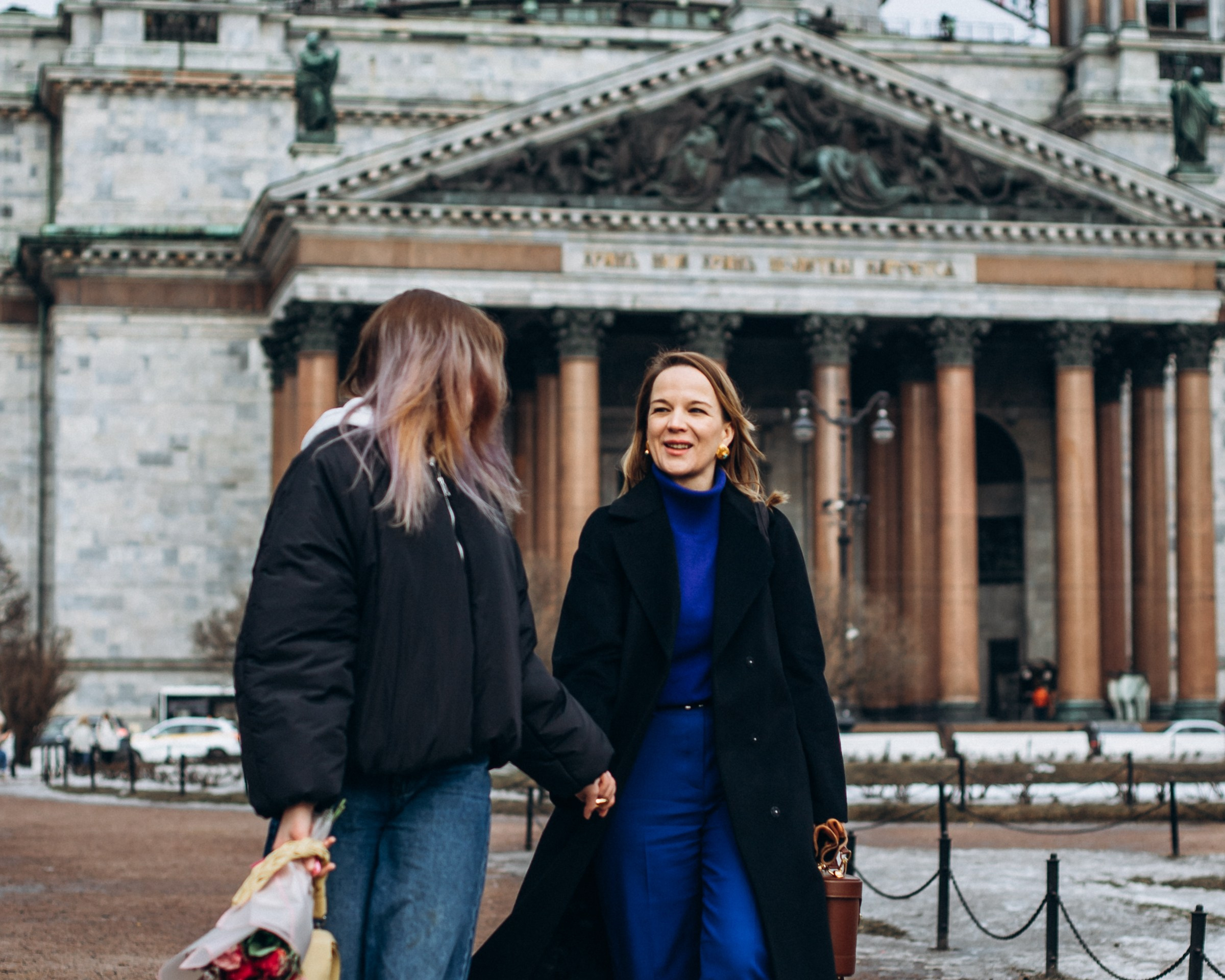 Наталь и Анастасия в марте. Фотопрогулка в Петербурге. Индивидуальный и семейный фотограф в Санкт-Петербурге