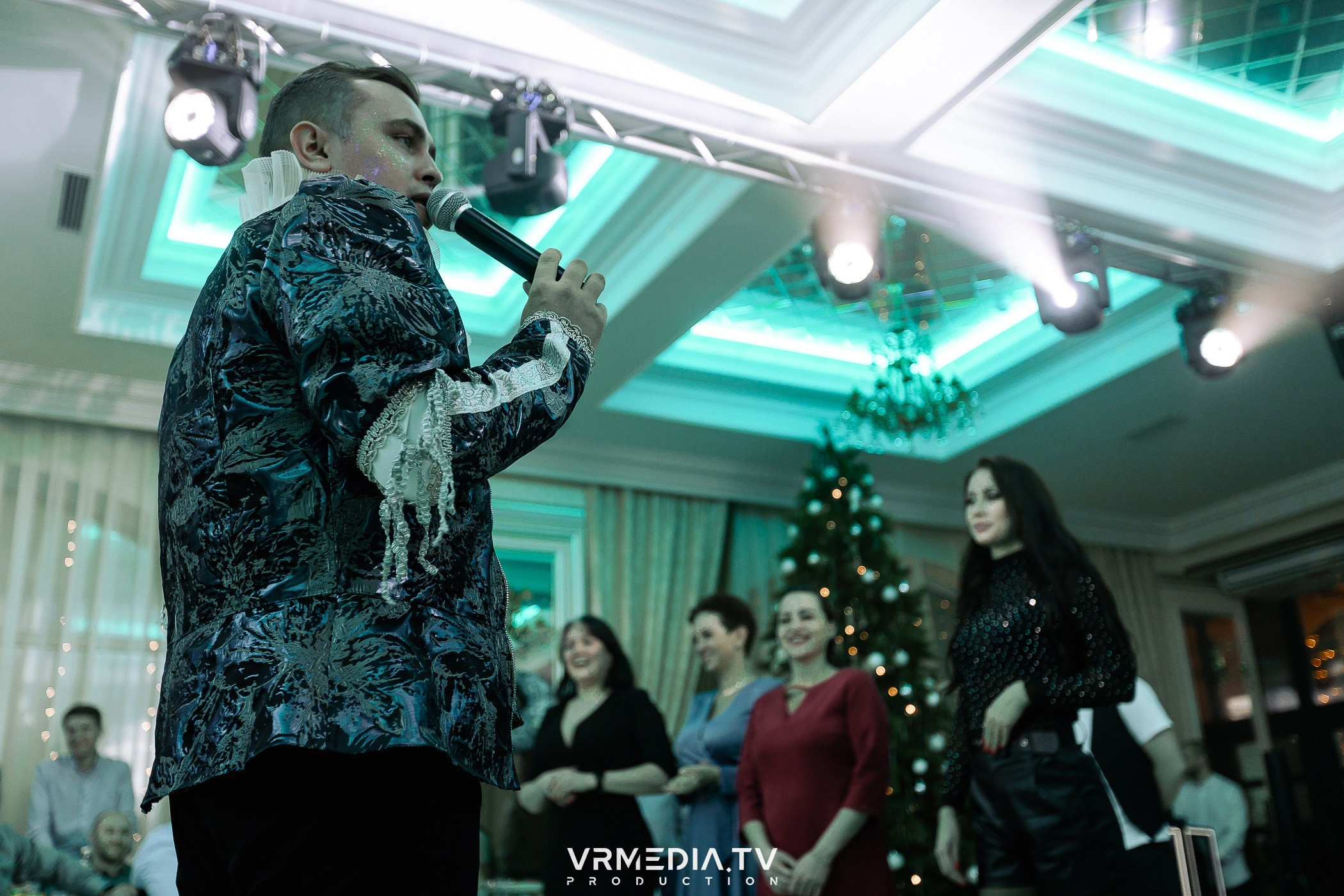 Новогодний вечер в ресторане «Лазурный Берег»