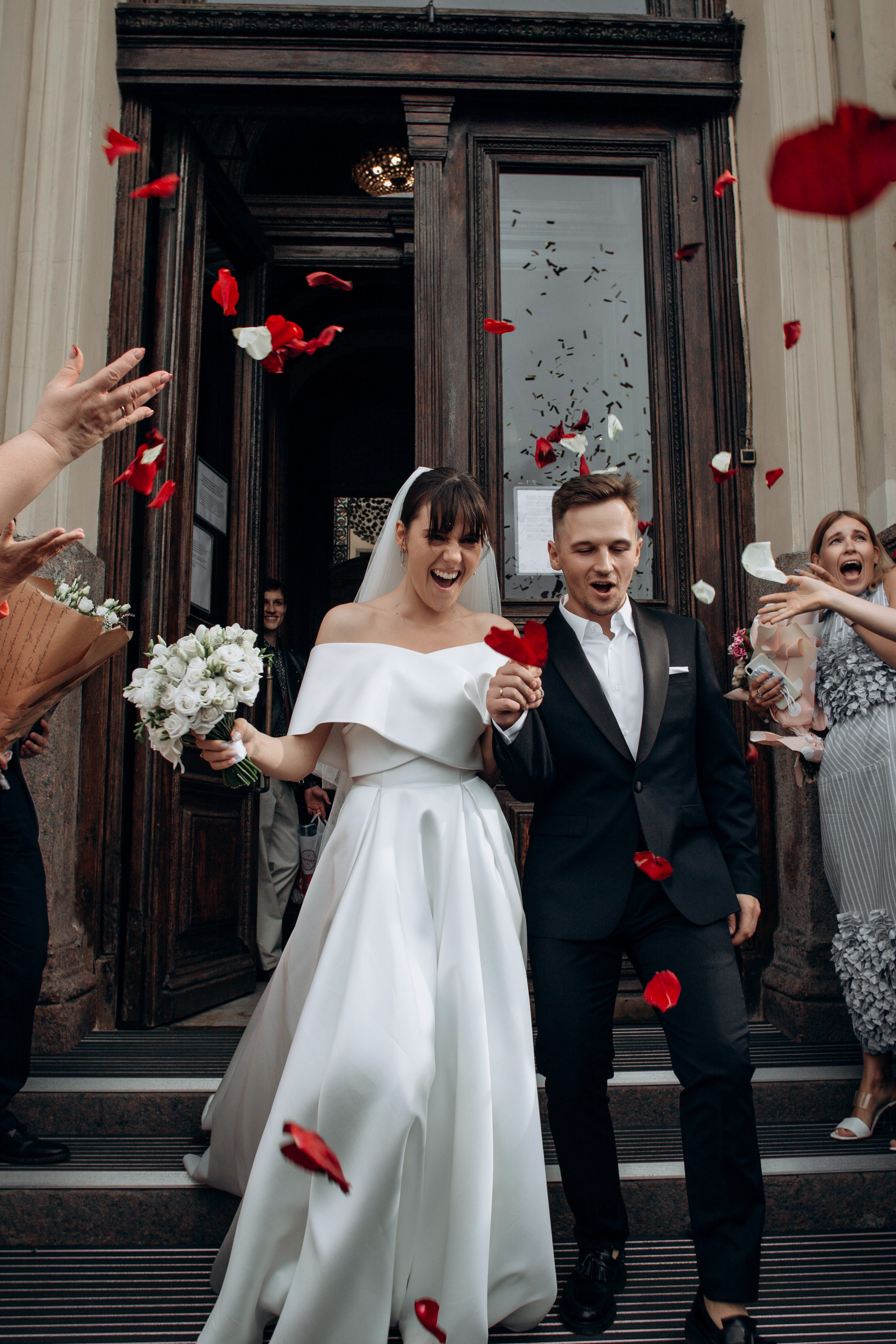 Свадьба на катере. Свадебный фотограф в Санкт-Петербурге Вика Стукачева