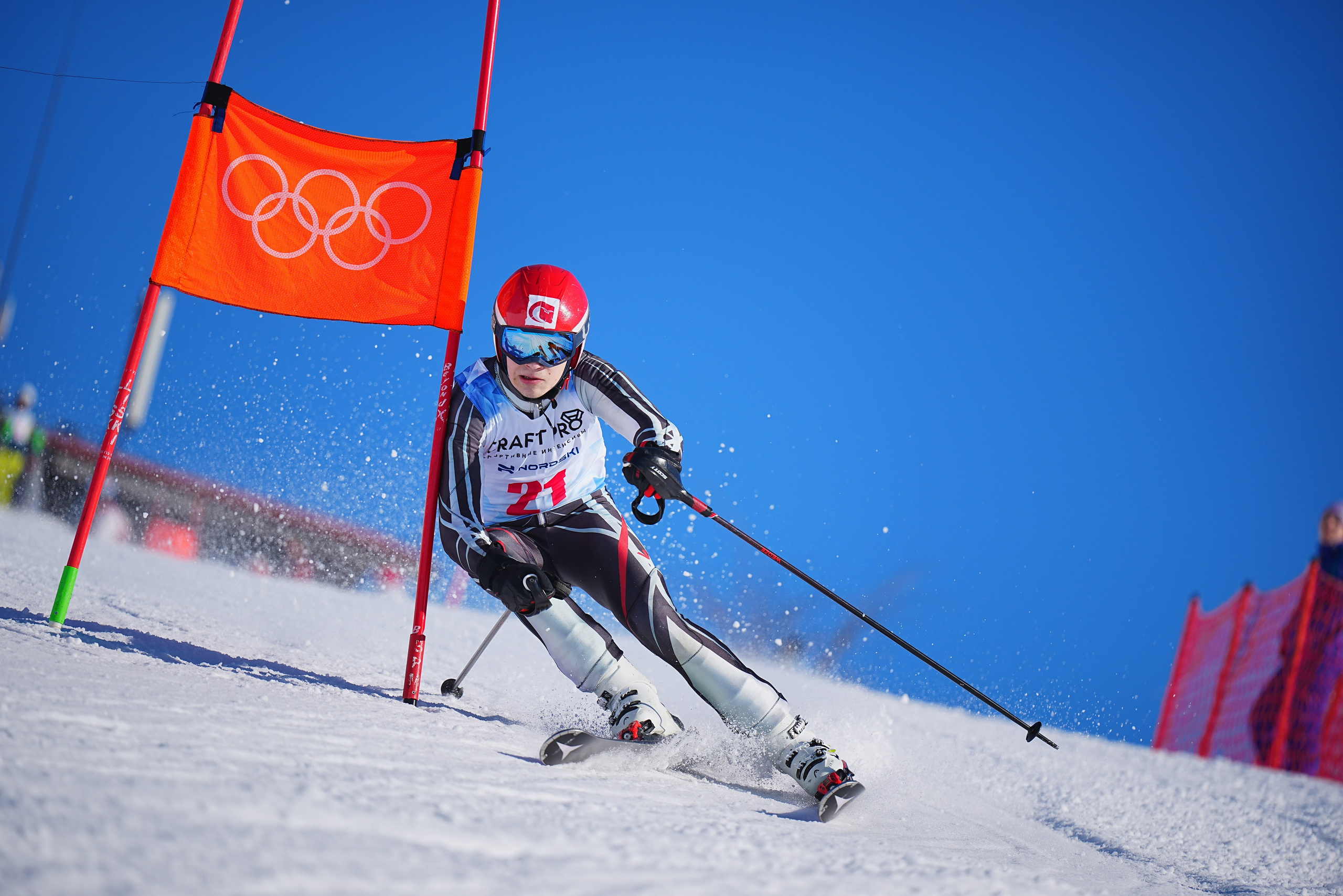 Шуколово. Открытое Первенство МФТИ по горным лыжам. GS, Telemark, 2024. Фотограф Студитский Евгений