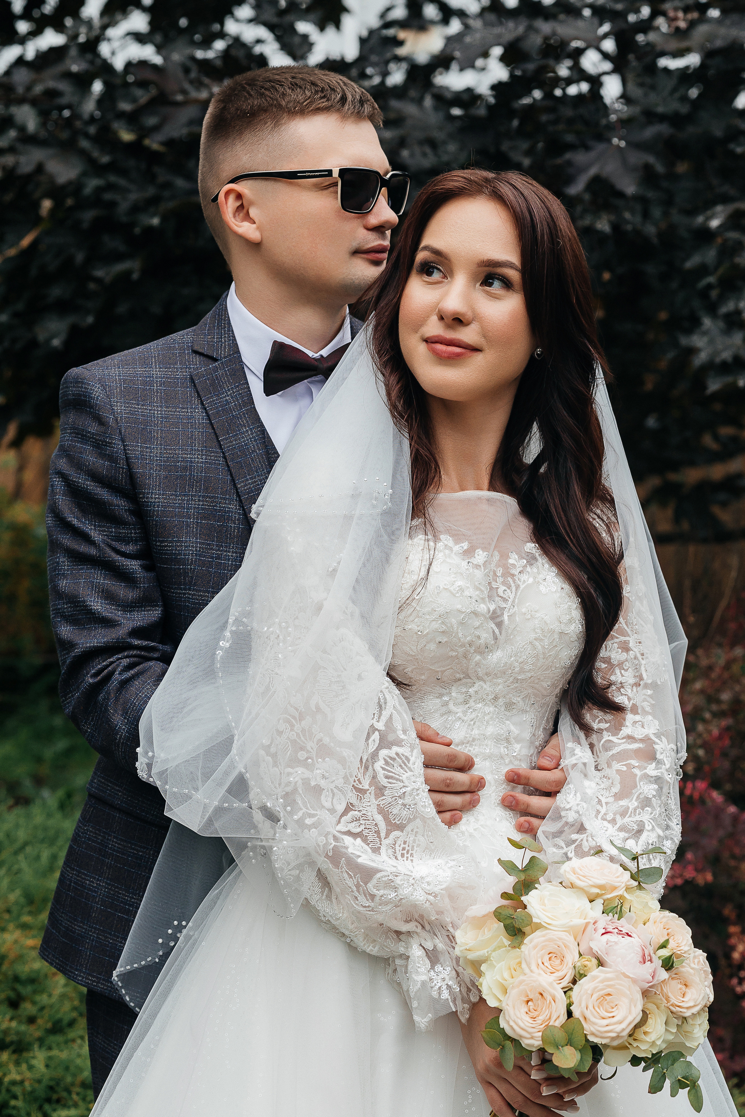 Романтическая встреча пары в отеле. Олег Сверчков | Свадебный фотограф Вологда