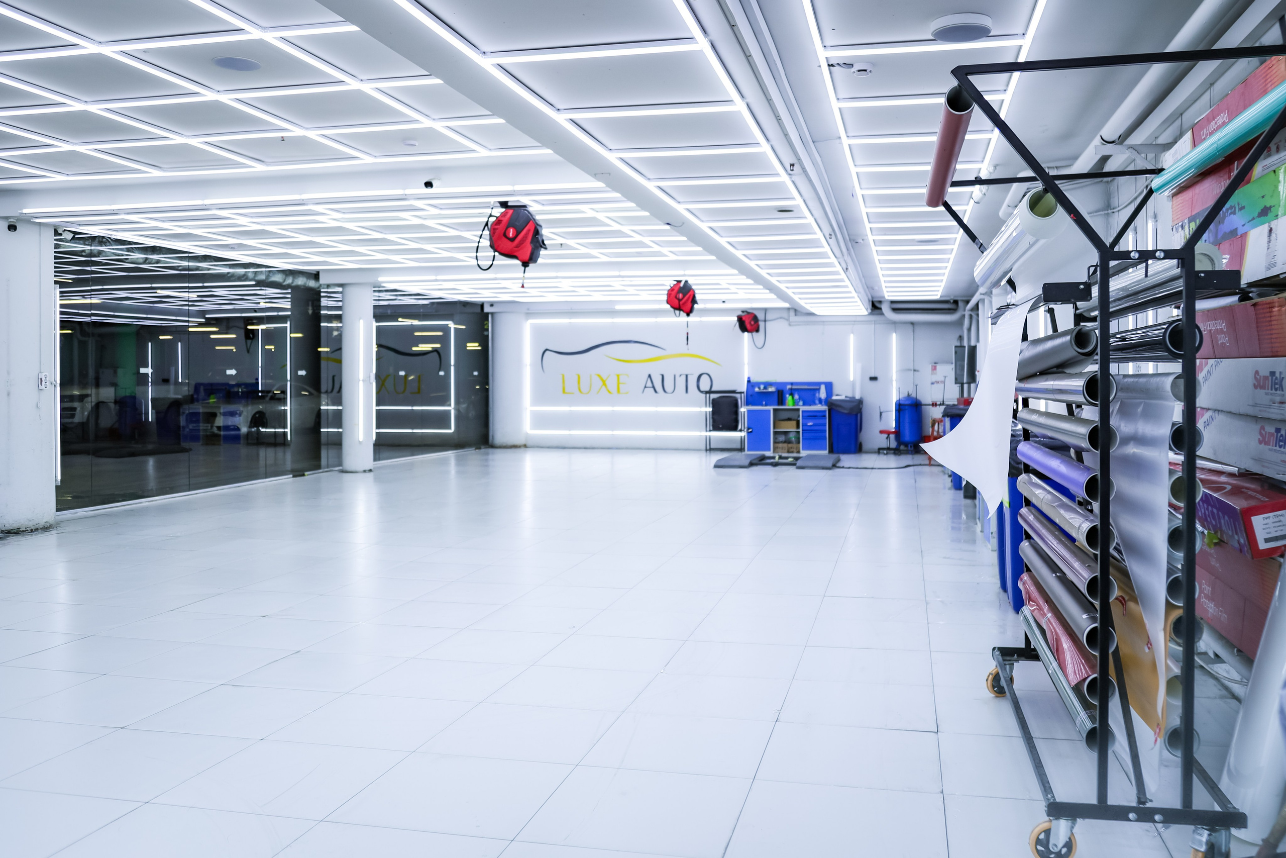 LUXE AUTO DETAILING. Mixturecaptures