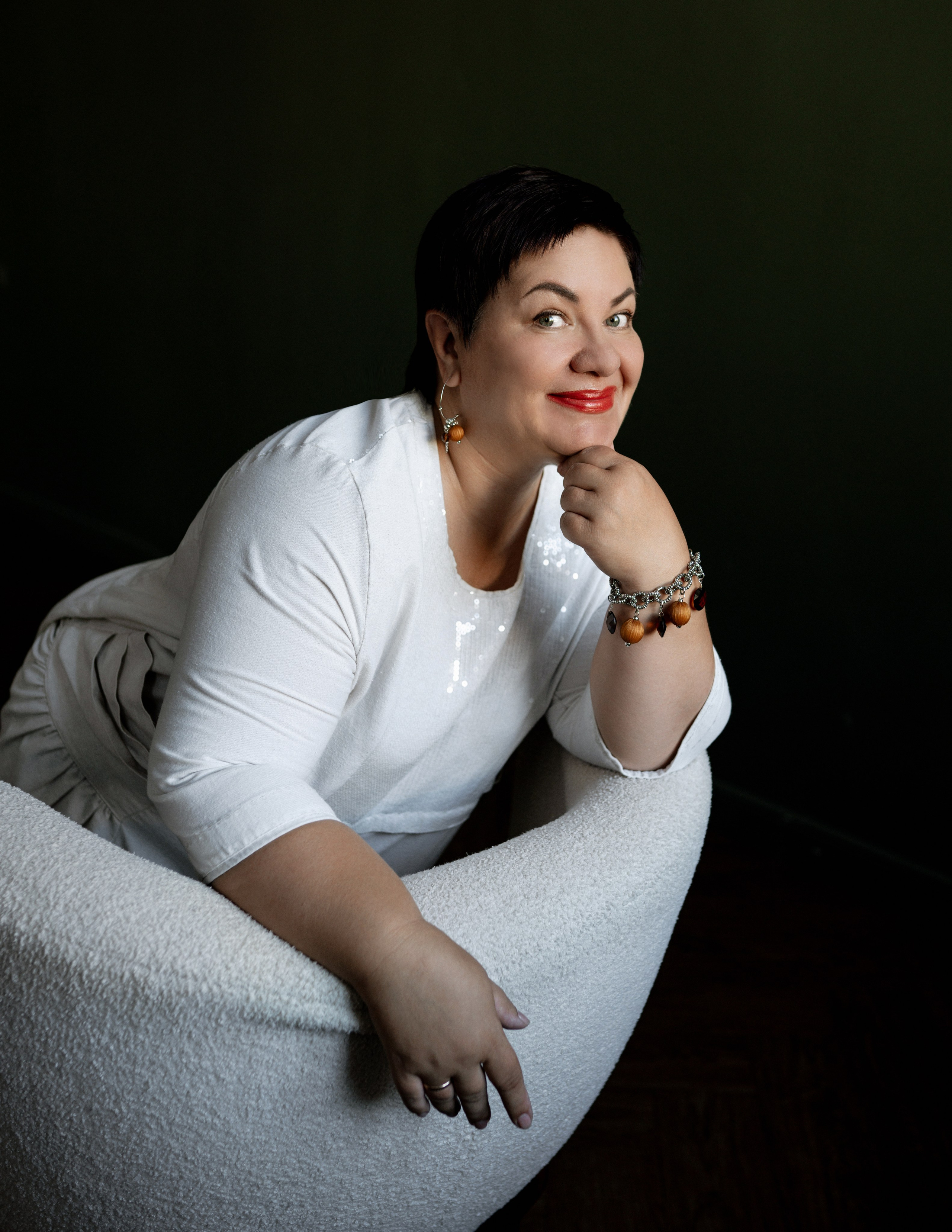 Индивидуальная фотосессия в студии. Фотограф Ким Наталья в Красноярске