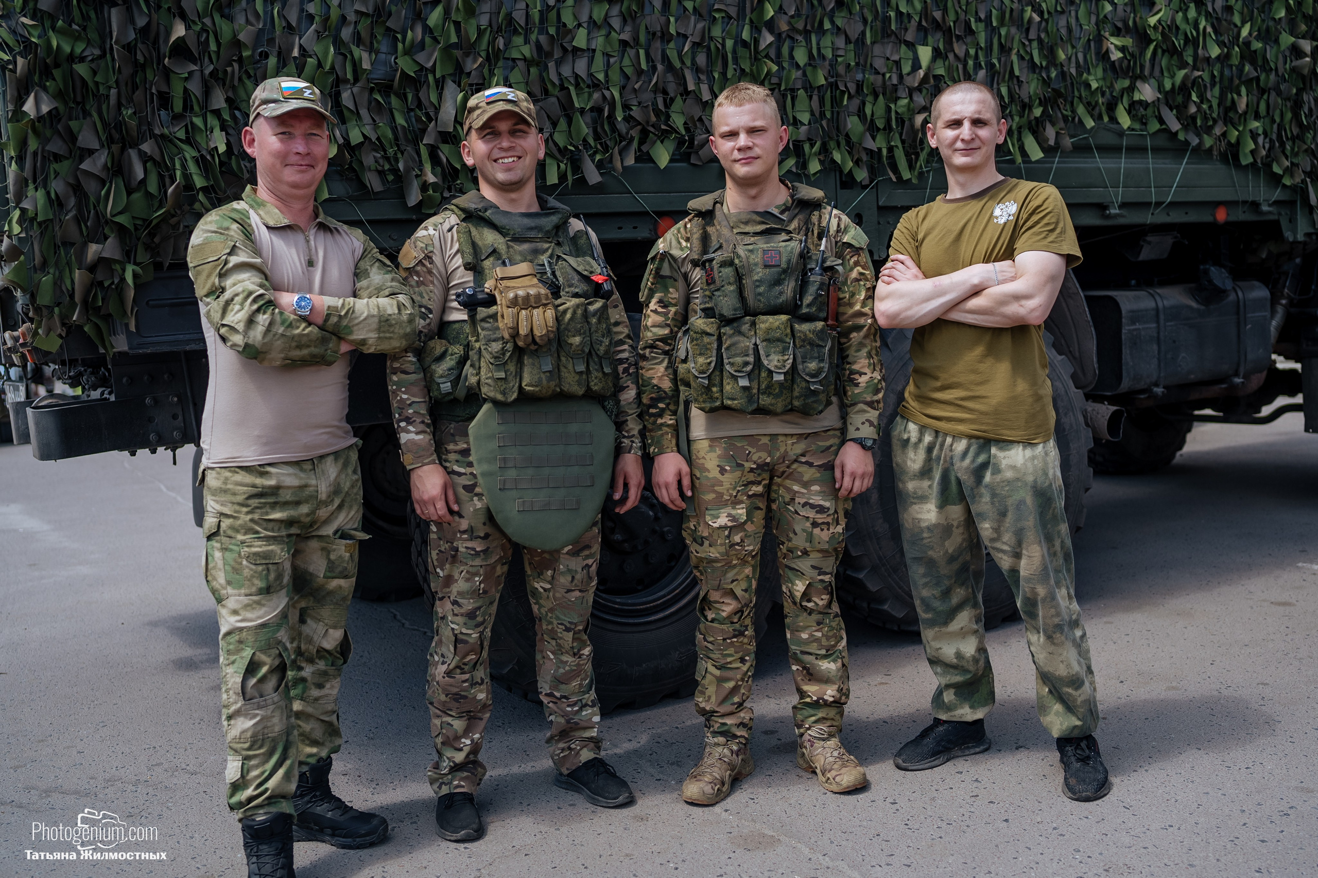 8 июня «Патриоты из Курска» сбор гуманитарной помощи у кинотеатра «Родина». Фотограф Нижний Новгород Татьяна Кейод