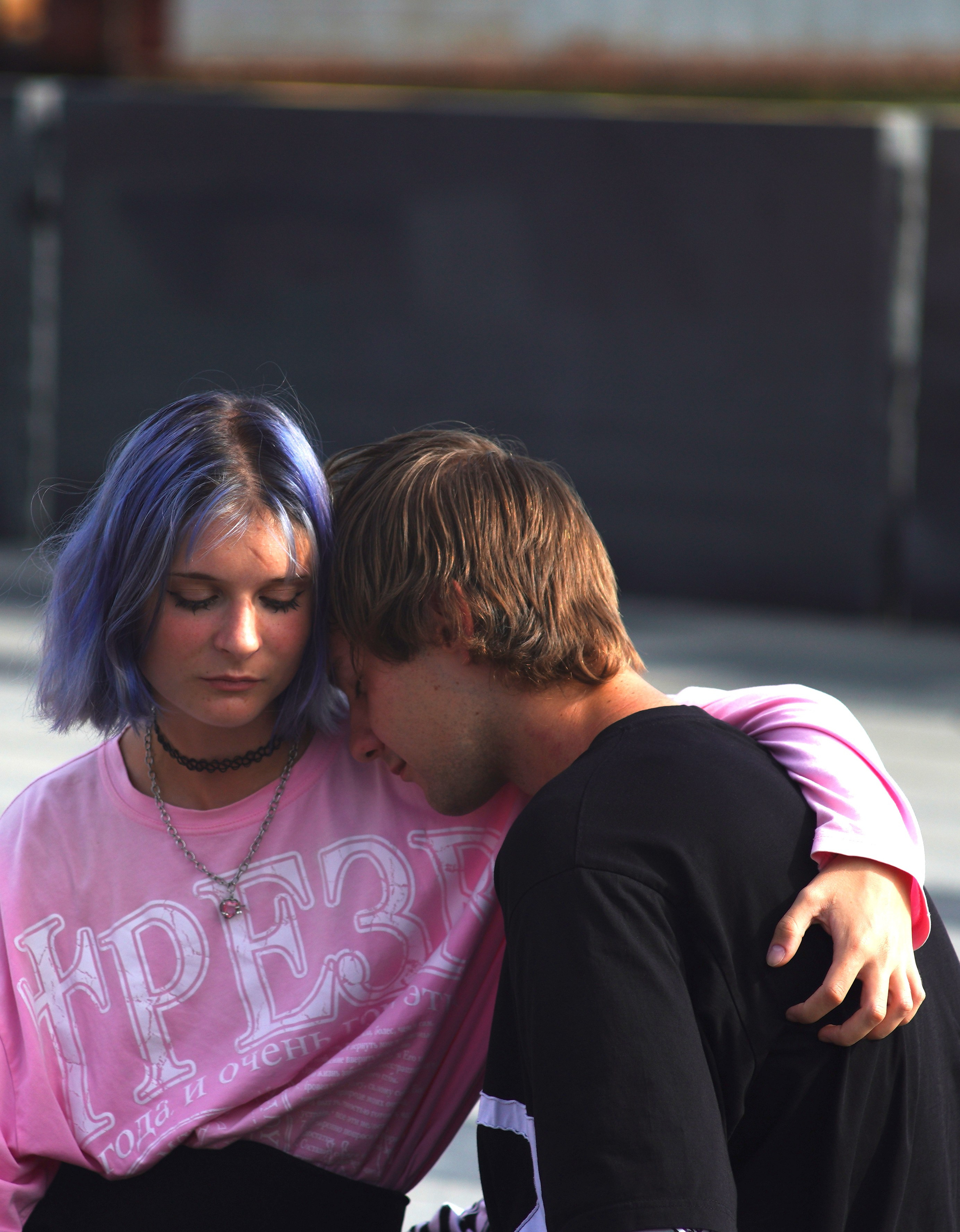 Синие локоны и тёплые объятия. Фотограф Владивосток (художественный портрет, празднование, торжество, мероприятие, фотопрогулка)