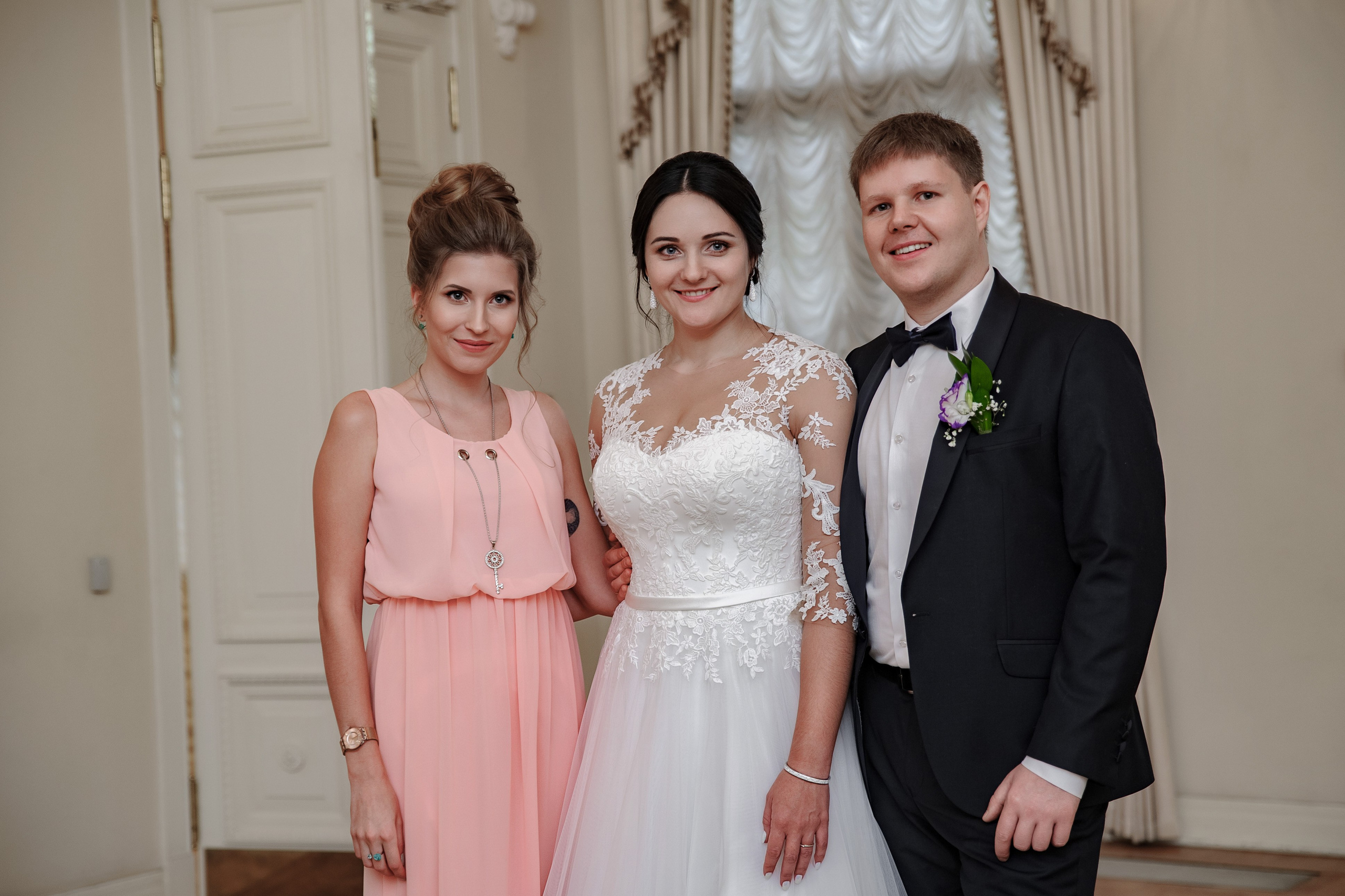 Фотограф на Свадьбу в Пушкине, Фотосъёмка регистрации и фотосессия во дворце. Фотограф Алексей Лукин. Профессиональная фотосъёмка в Санкт-Петербурге. Обработка и Ретушь фотографий