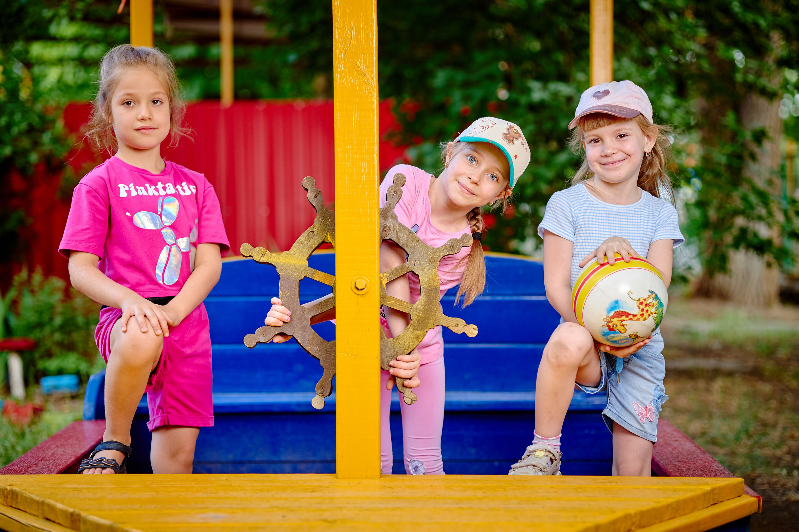 Пример летней съемки в детском саду № 92 Старшая группа Радуга. Фотограф Выпускные альбомы Таганрог Сергей Коробченко