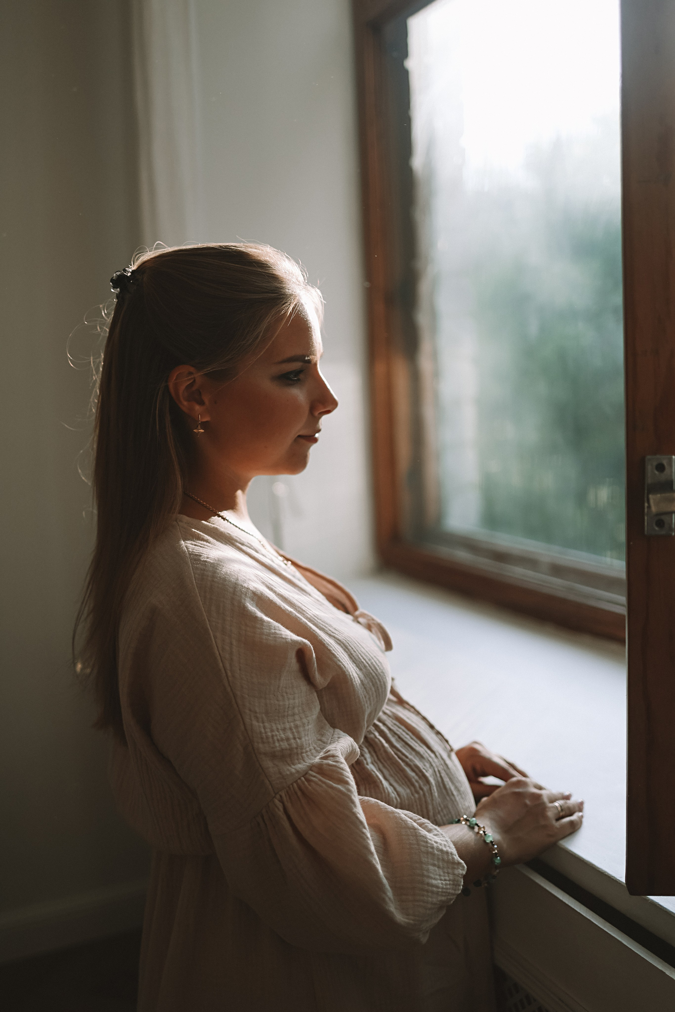 Квартира (беременность). Семейный фотограф Тюмень, фотограф на роды Салмина Мария