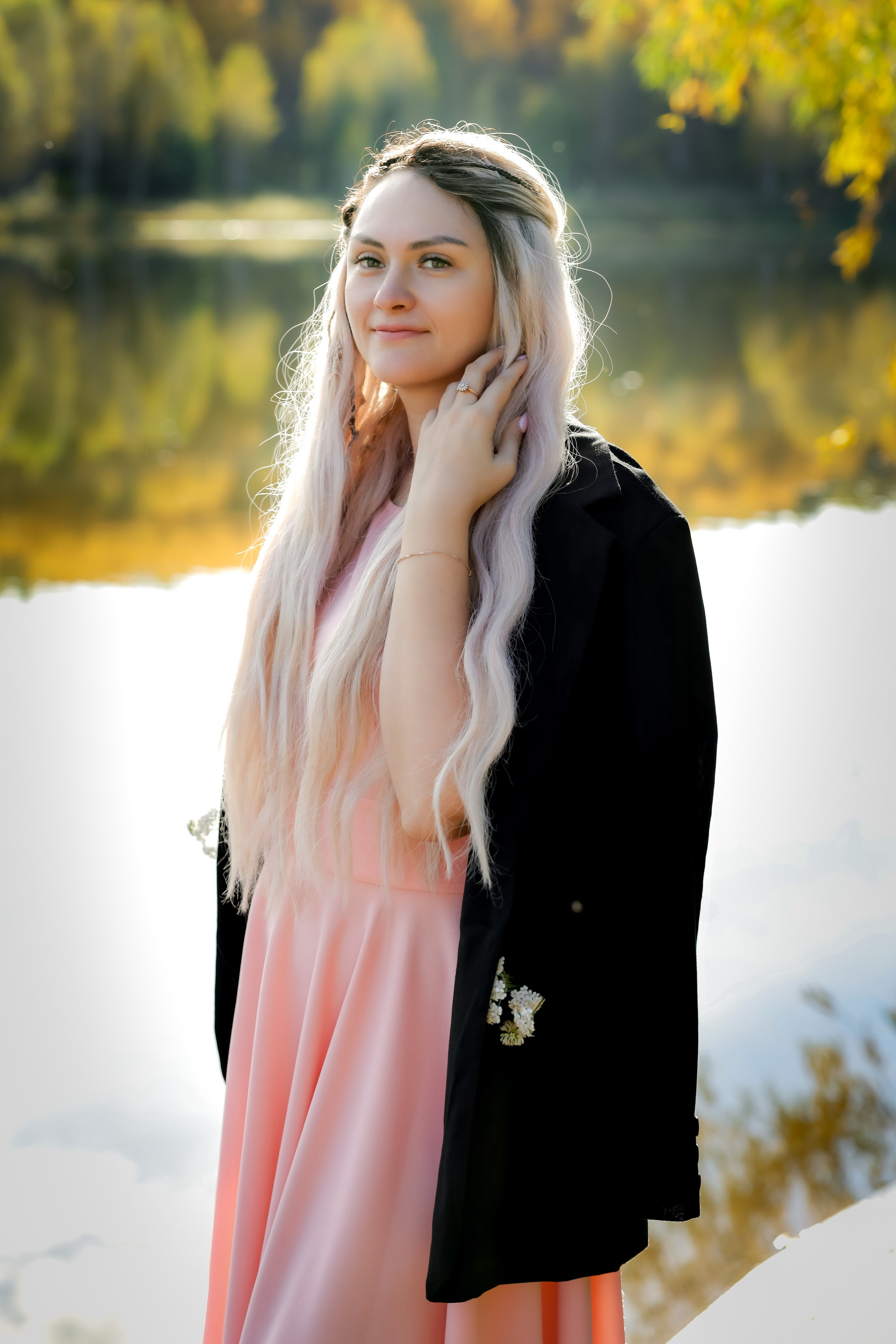 Семейная осенняя прогулочная фотосессия 2025