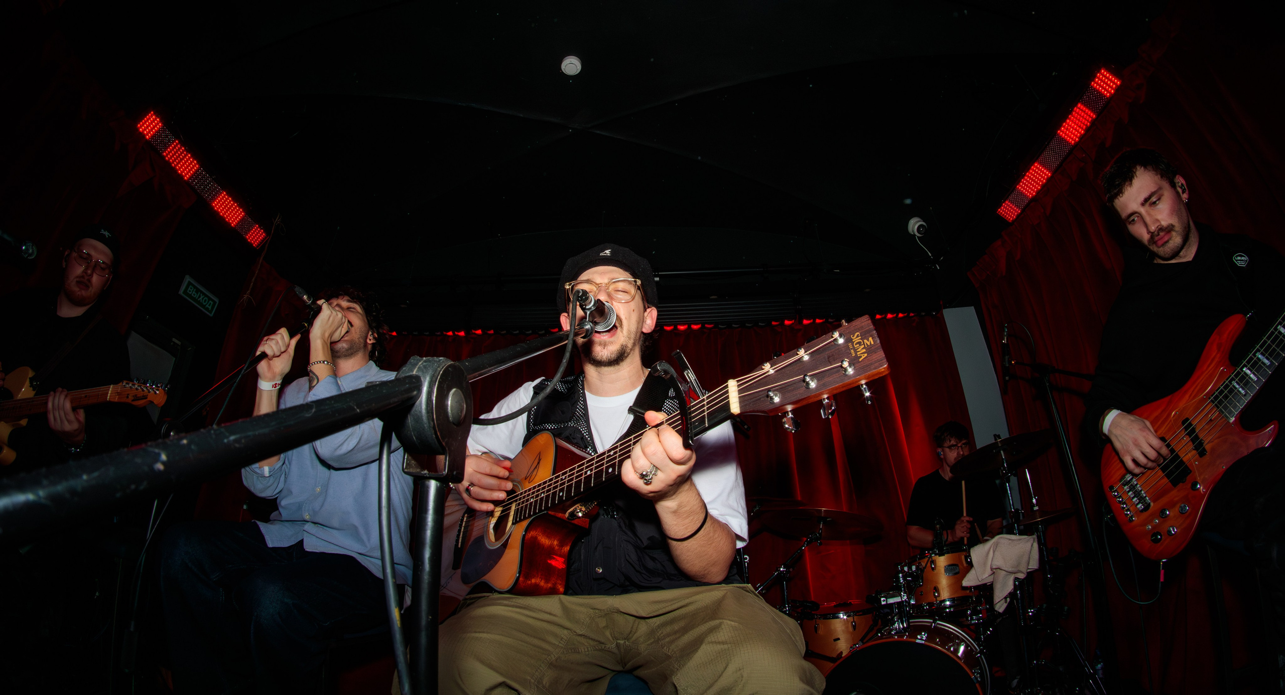 Хмыров акустика. Портретный и концертный фотограф в Санкт-Петербурге Егор Телятников