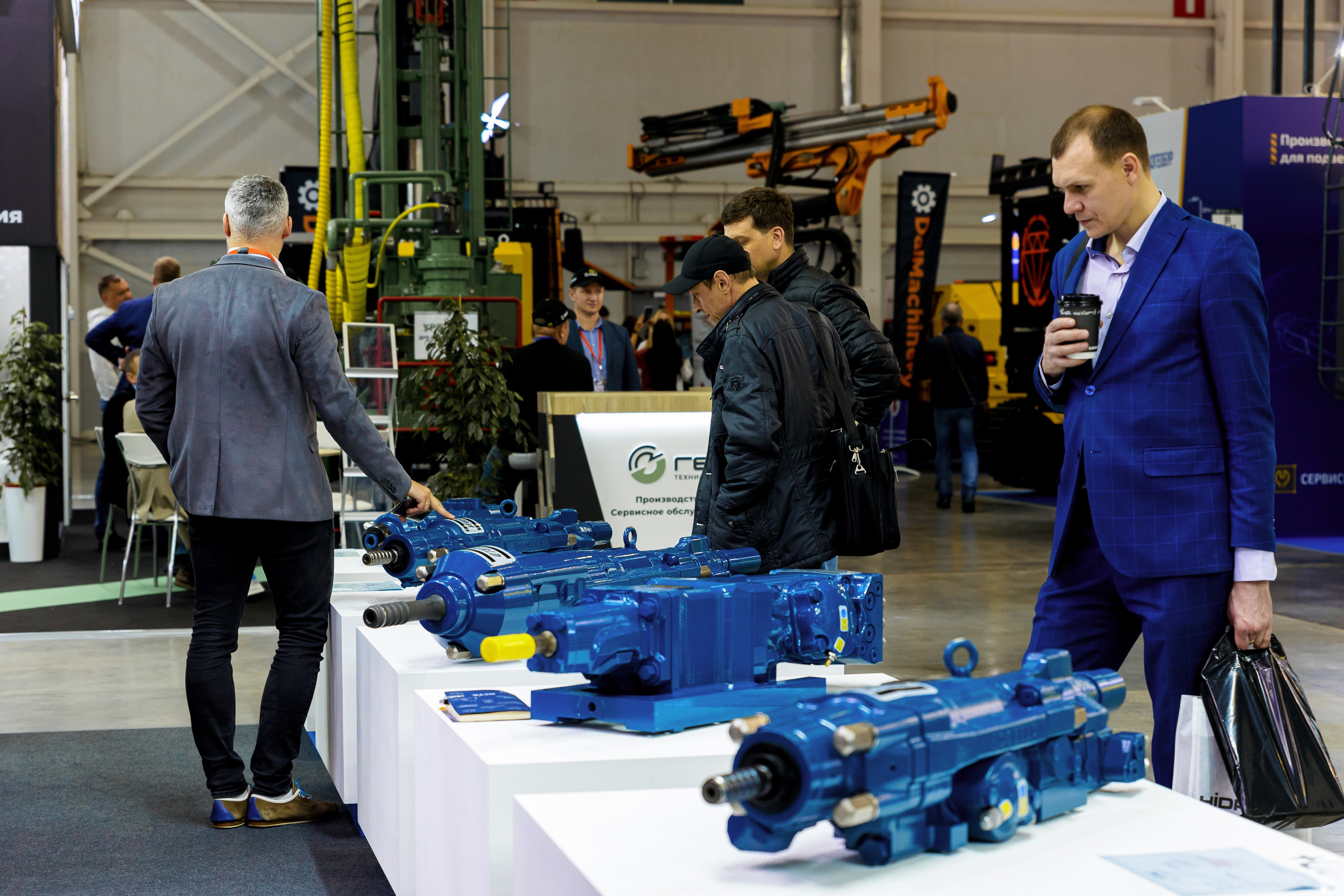 Выставка компании «Инстройтехком». Репортажный фотограф Семён Борисов | Москва