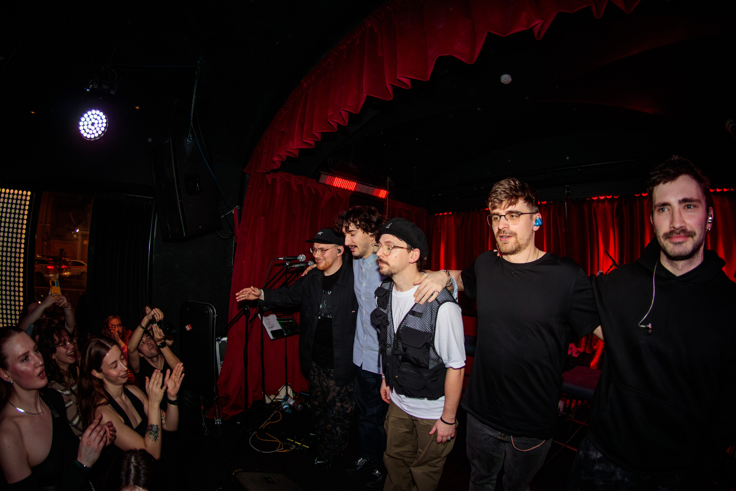 Хмыров акустика. Портретный и концертный фотограф в Санкт-Петербурге Егор Телятников