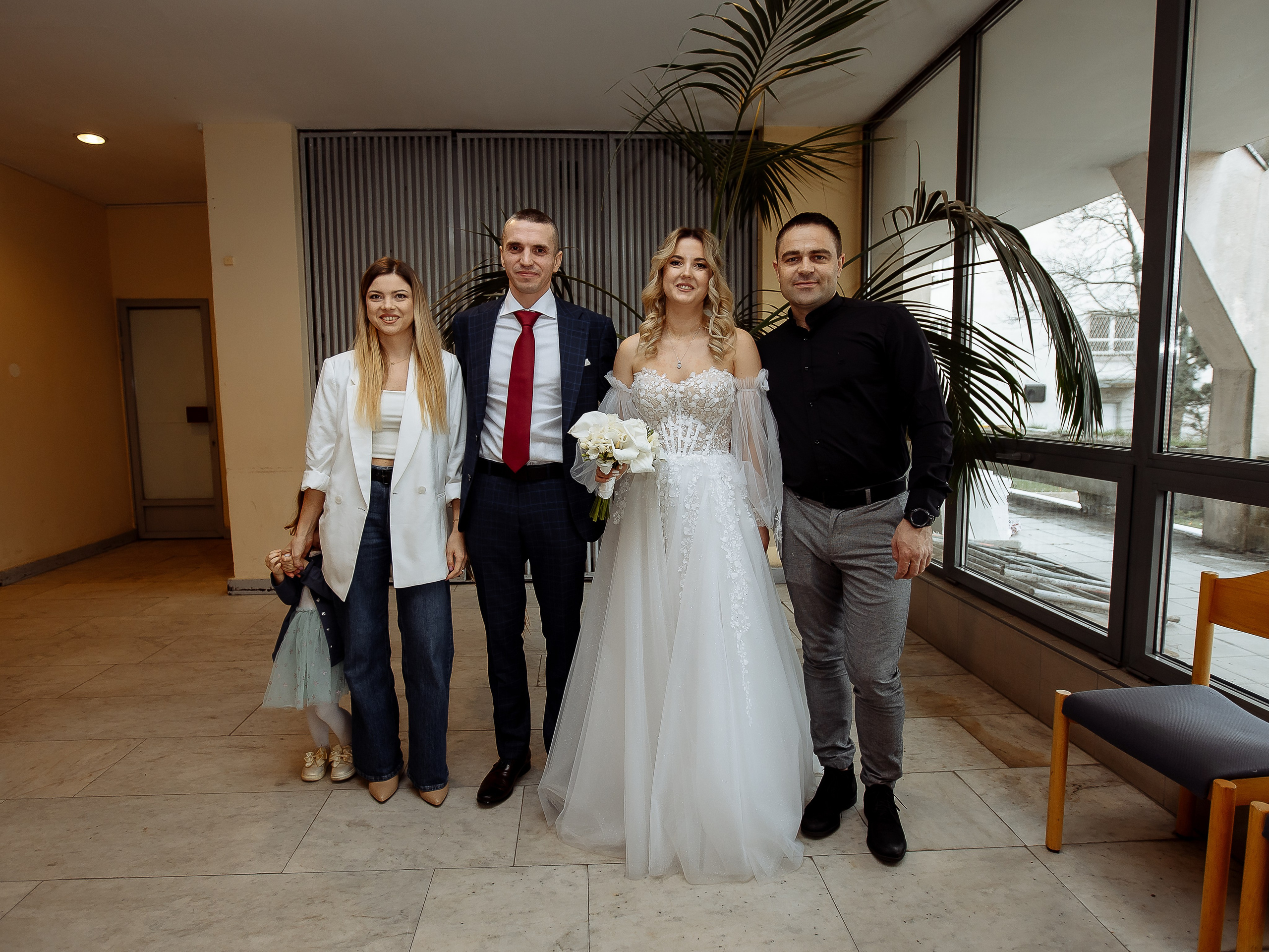 Ślubna sesja zdjęciowa w Muzeum. Свадебный фотограф Варшава Лодзь Польша Елена Юцова