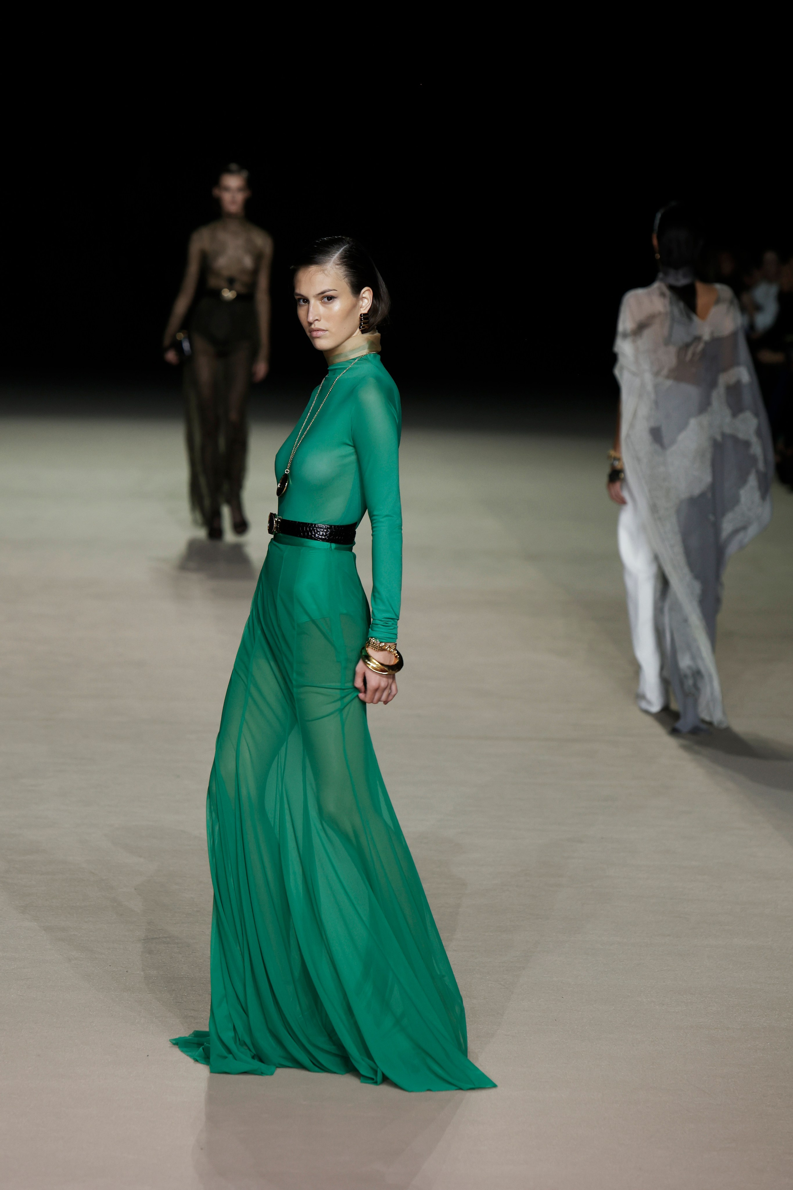 Carla Zampatti, AFW2024. Maria Poleshchuk, commercial photographer in Sydney