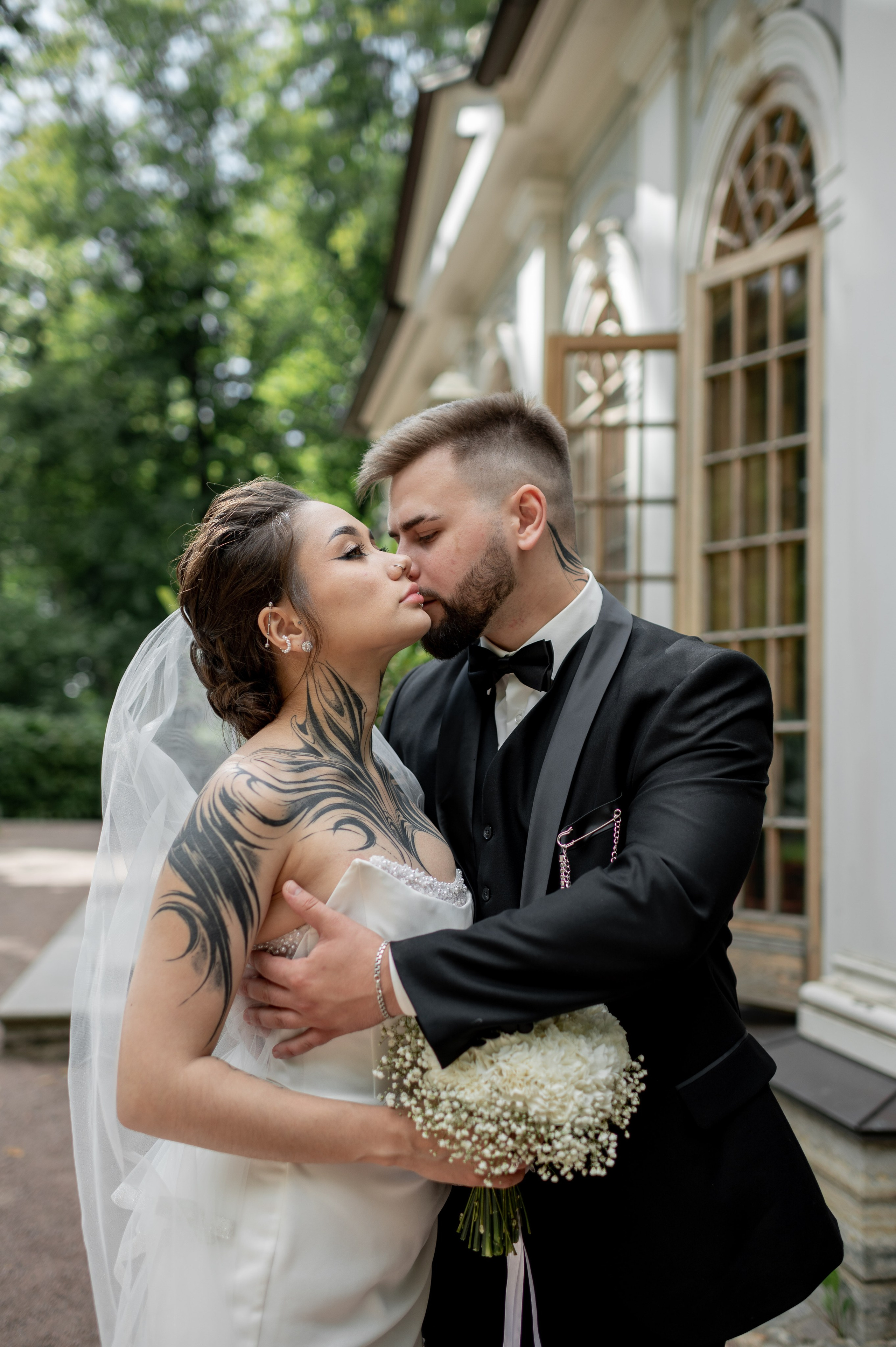 Диана и Евгений (маршрут № 1 в Питере: Исаакиевская площадь, красные маркизы Астории, набережная Мойки, Дворец Штиглица и Летний сад). Портретный, семейный и свадебный фотограф в Санкт-Петербурге и в Пушкине Ширяев Денис