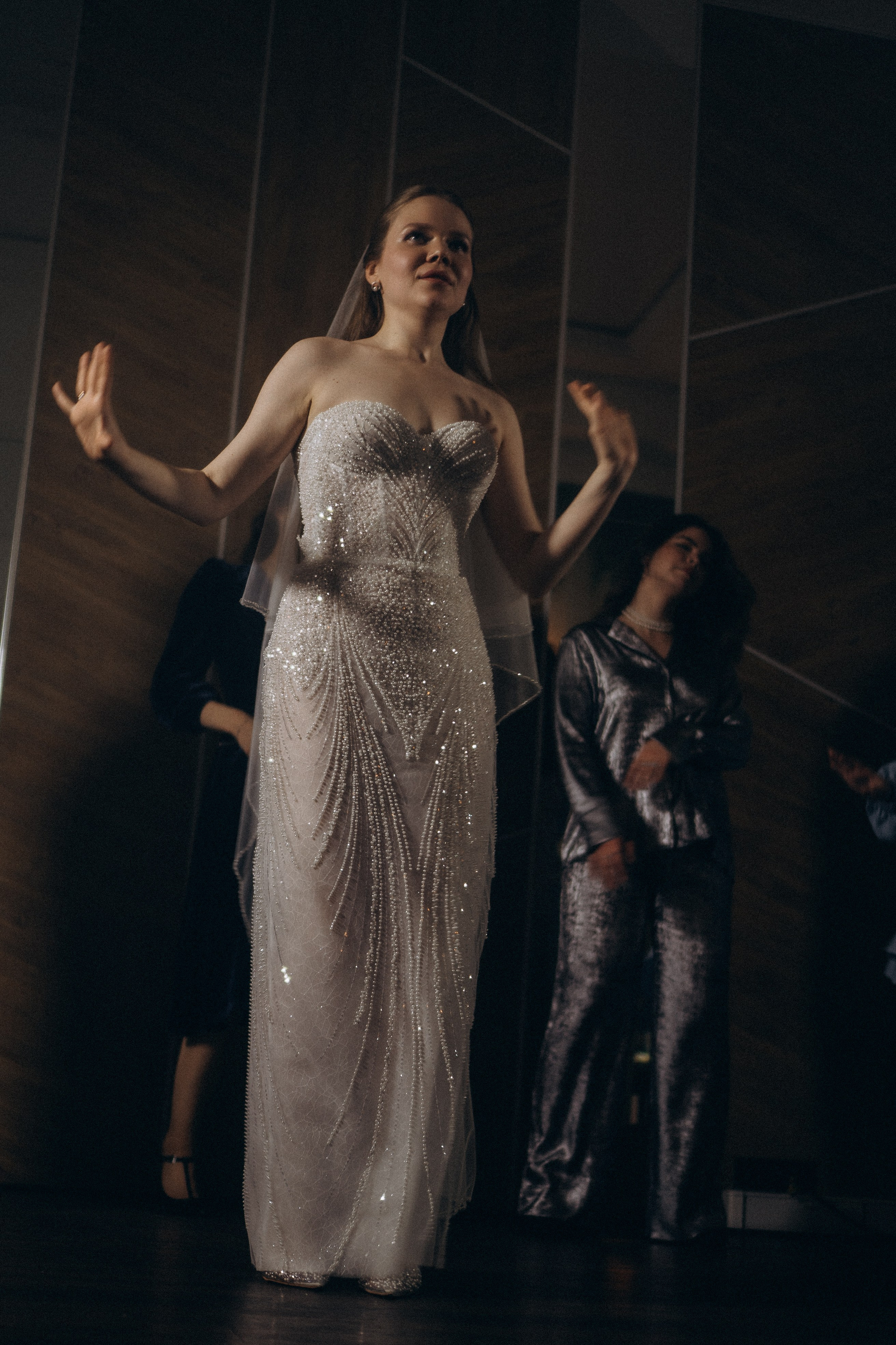 СВАДЕБНАЯ СЬЕМКА СБОРОВ В ОТЕЛЕ И ВЫЕЗД НА ЦЕРЕМОНИЮ (СНЯТО В СИБИРЕ В НИЖНЕВАРТОВСКЕ). Профессиональный фотограф, Санкт-Петербург — Виктория Богомолова