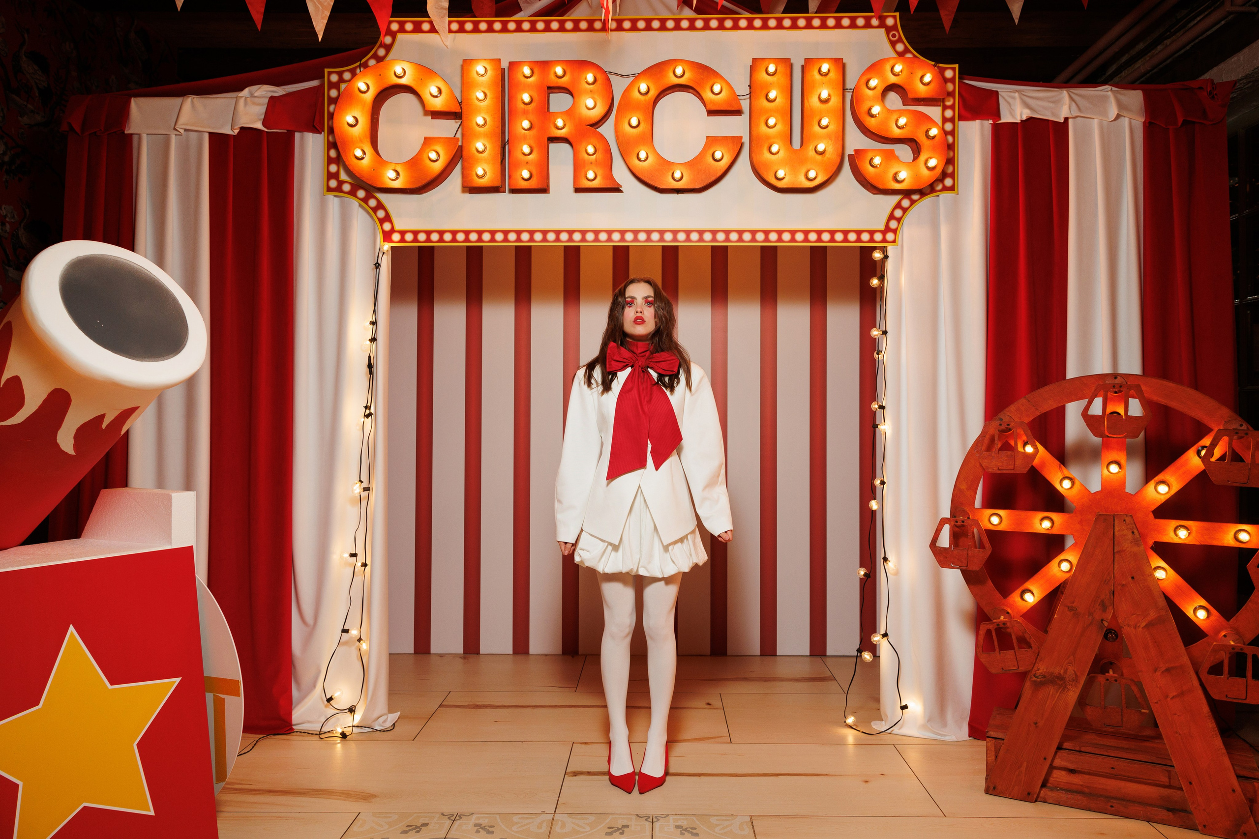 Корпоратив в стиле «Цирк». Репортажный фотограф Ольга Кочетова в Москве