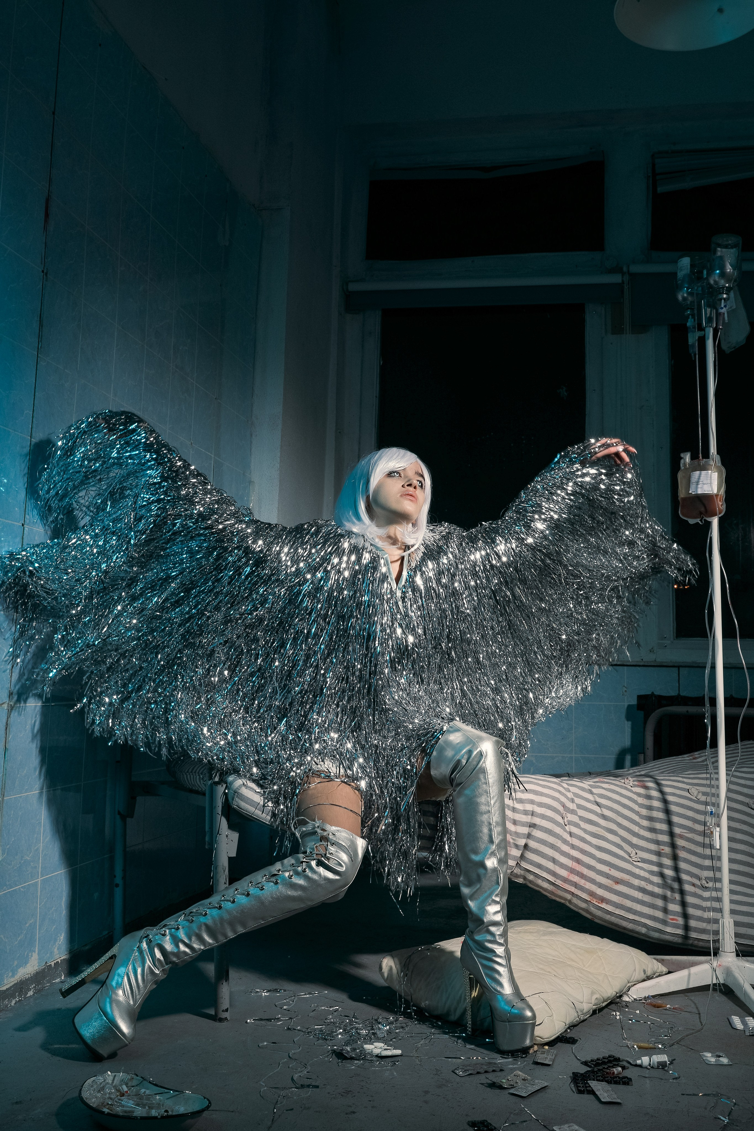 Фотосессия с блестящими шубами. Фотограф Ольга Эмбер