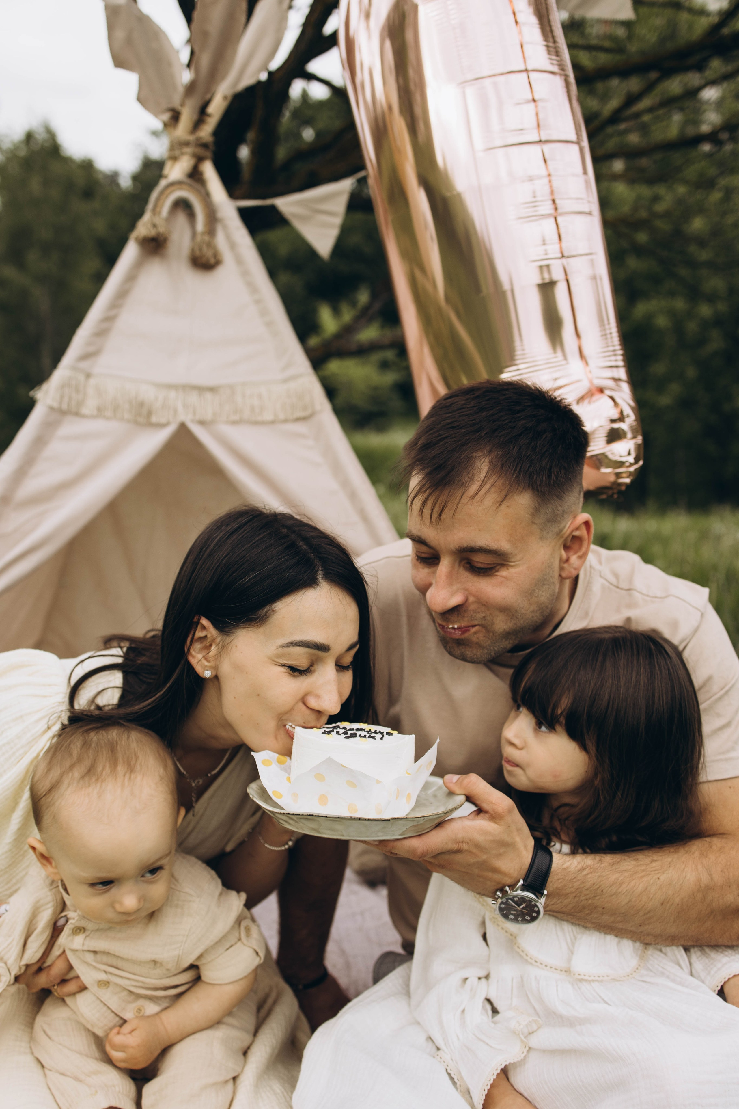 Маша, Женя, Ариана и Мирон. Семейный фотограф в Москве Виктория Ястребинская