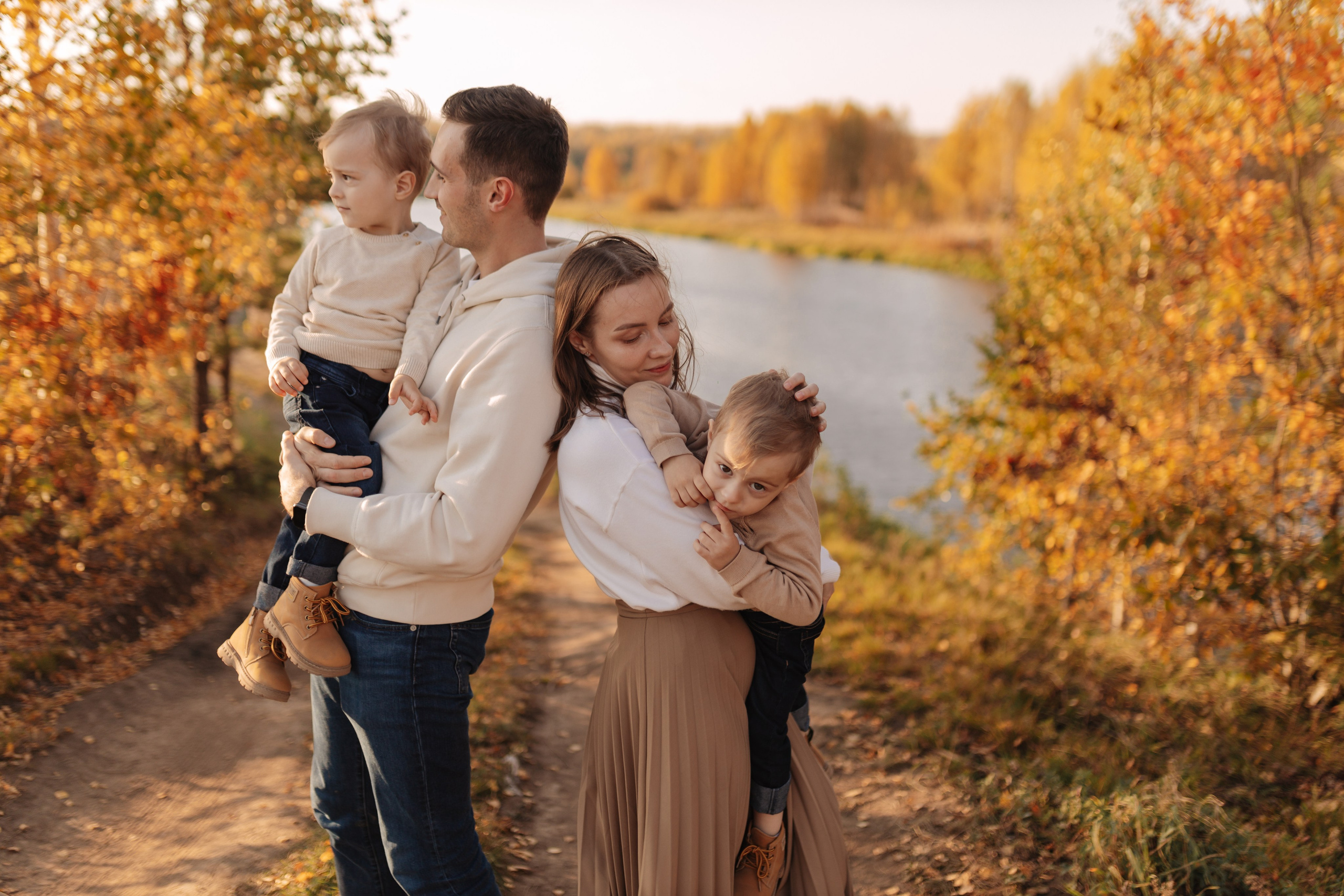 Осень с семьей Вадима и Данила. Семейный фотограф Альбина Крутелева, Екатеринбург, Ревда